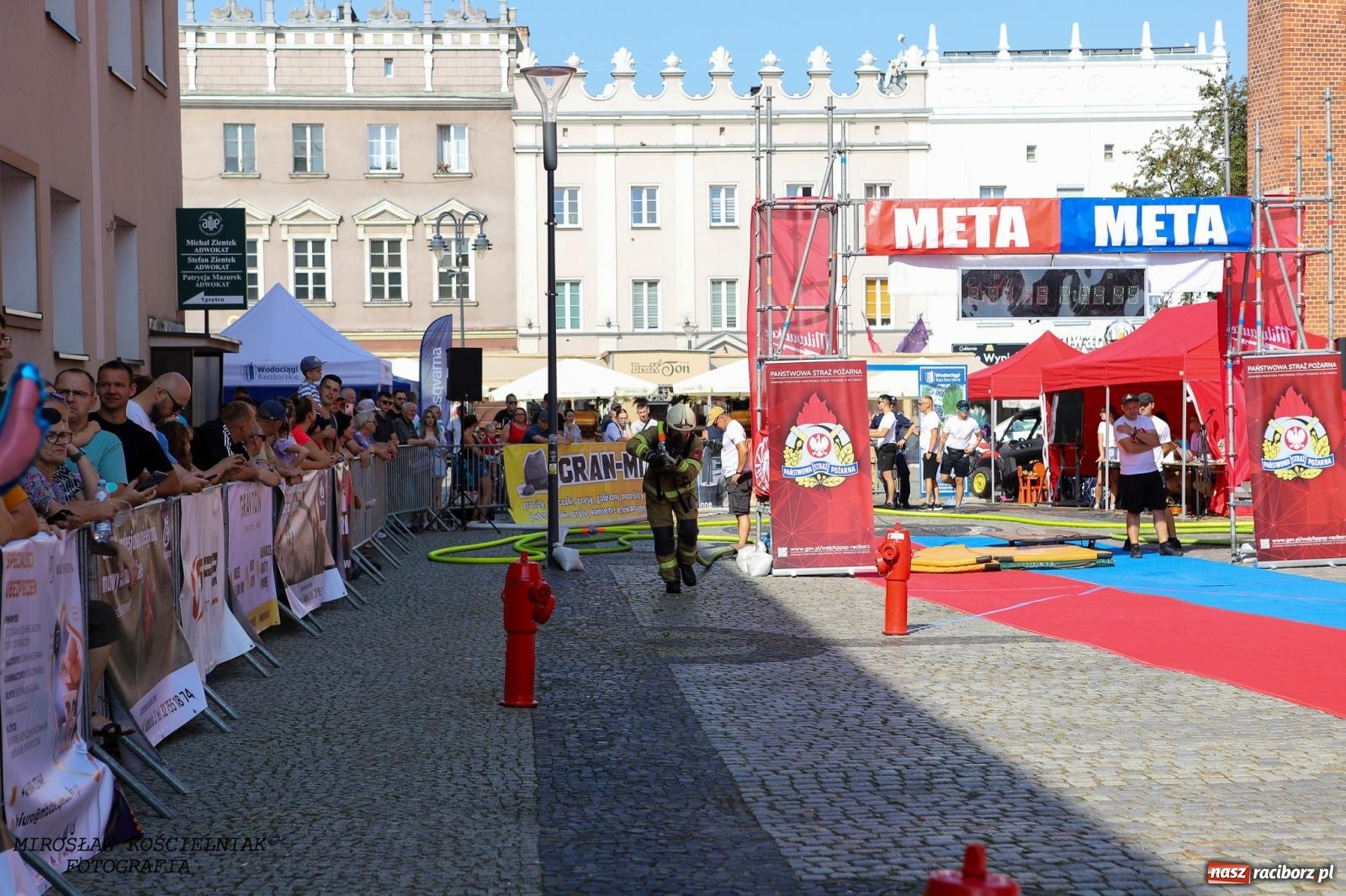 Zdjęcie w galerii na portalu naszraciborz.pl: Toughest Firefighter Racibórz 2024: Siła, wytrzymałość i duch strażackiej rywalizacji na placu Dominikańskim [FOTO i WIDEO] wiadomości z regionu