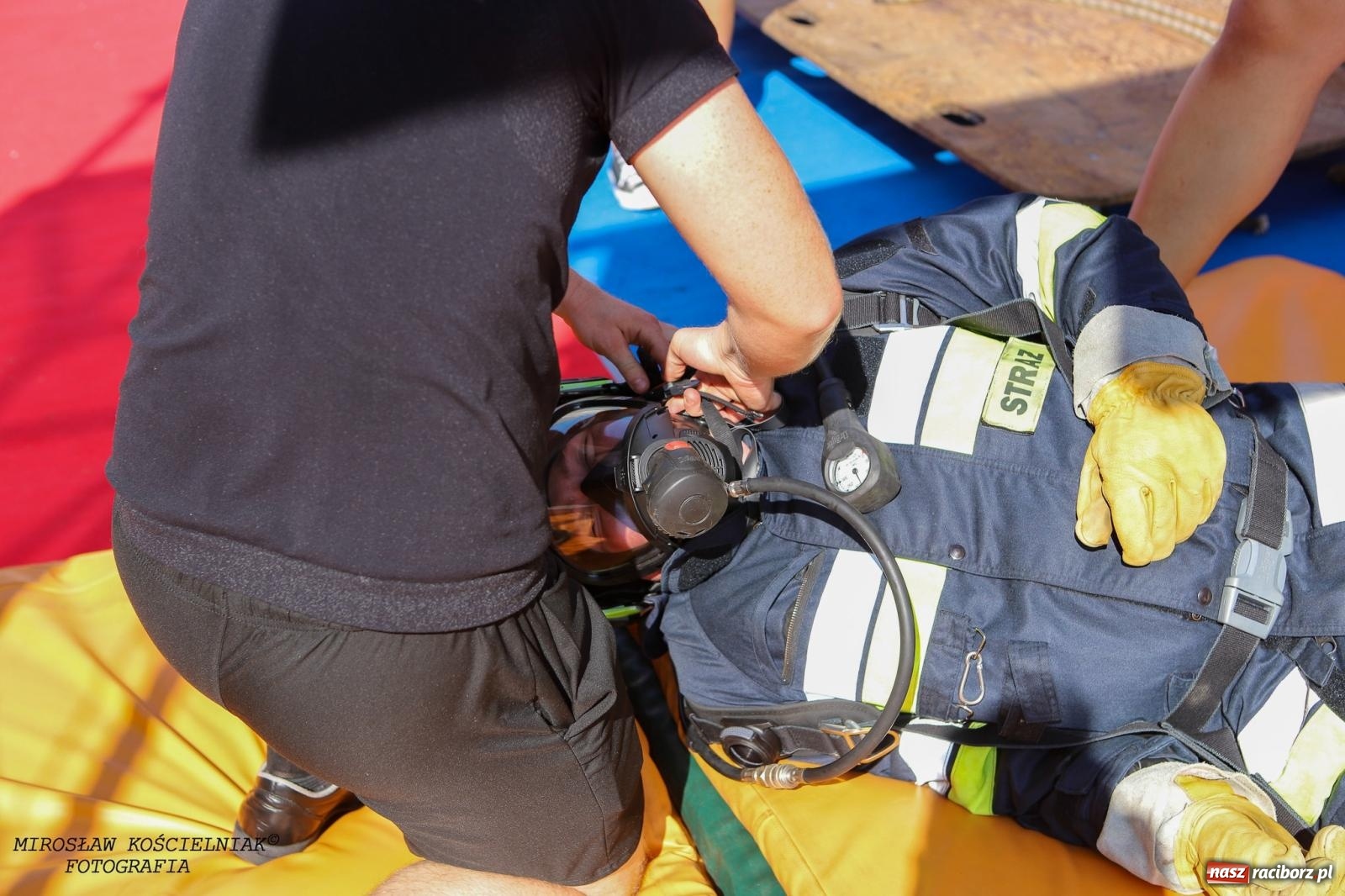 Zdjęcie w galerii na portalu naszraciborz.pl: Toughest Firefighter Racibórz 2024: Siła, wytrzymałość i duch strażackiej rywalizacji na placu Dominikańskim [FOTO i WIDEO] wiadomości z regionu