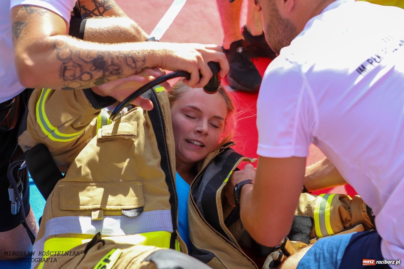 Zdjęcie w galerii na portalu naszraciborz.pl: Toughest Firefighter Racibórz 2024: Siła, wytrzymałość i duch strażackiej rywalizacji na placu Dominikańskim [FOTO i WIDEO] wiadomości z regionu