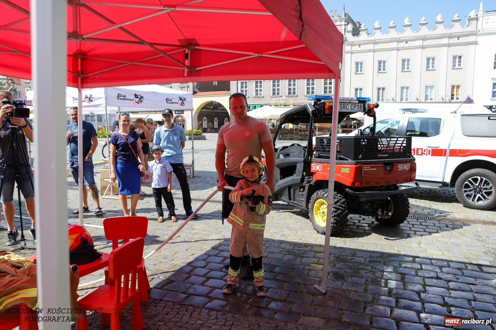 Zdjęcie w galerii na portalu naszraciborz.pl: Toughest Firefighter Racibórz 2024: Siła, wytrzymałość i duch strażackiej rywalizacji na placu Dominikańskim [FOTO i WIDEO] wiadomości z regionu