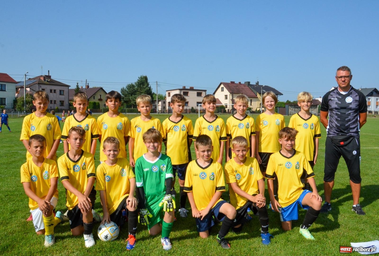 Zdjęcie w galerii na portalu naszraciborz.pl: XI Turniej im. Zbigniewa Oszka: święto futbolu i wspomnień na boisku LKS Studzienna wiadomości z regionu