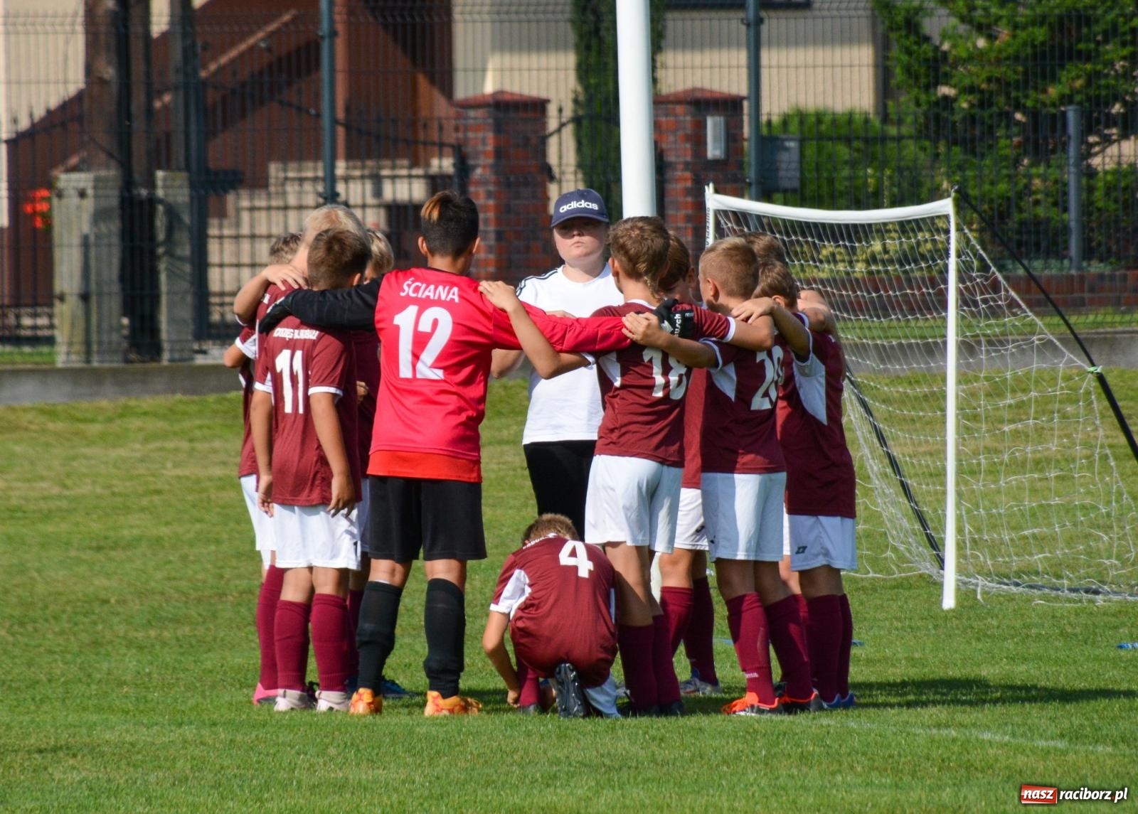 Zdjęcie w galerii na portalu naszraciborz.pl: XI Turniej im. Zbigniewa Oszka: święto futbolu i wspomnień na boisku LKS Studzienna wiadomości z regionu