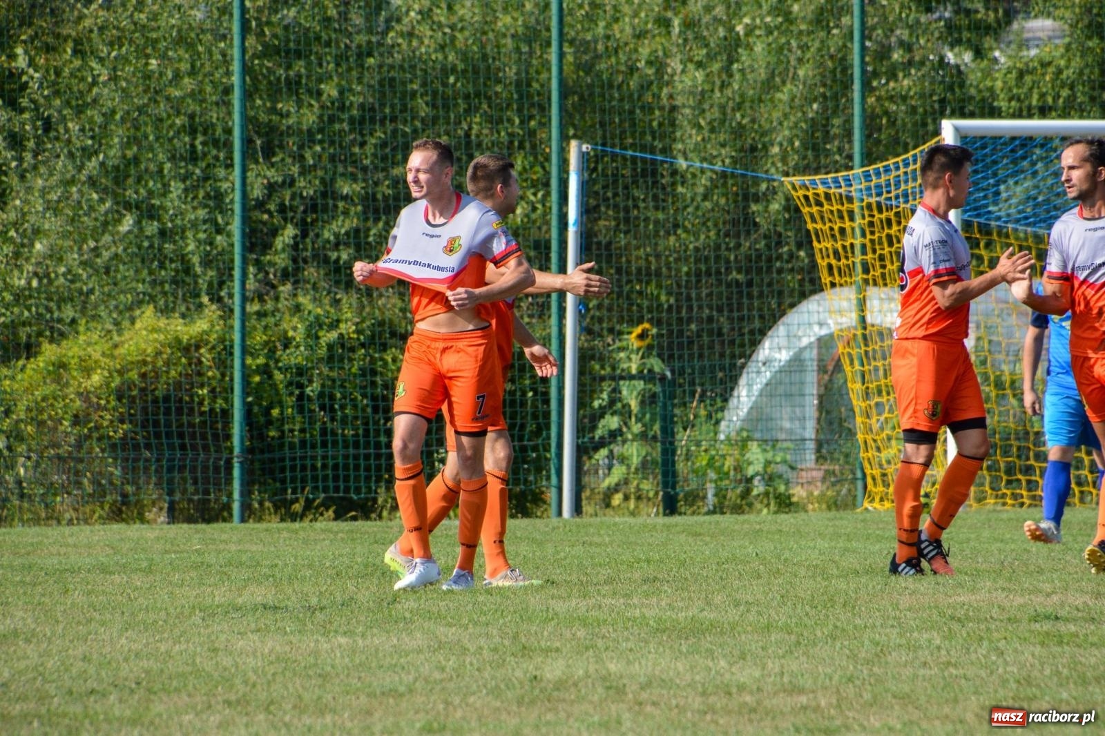 Zdjęcie w galerii na portalu naszraciborz.pl: B-klasowa egzekucja w Brzeziu [FOTO] wiadomości z regionu