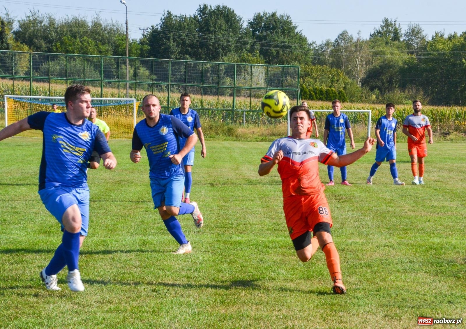 Zdjęcie w galerii na portalu naszraciborz.pl: B-klasowa egzekucja w Brzeziu [FOTO] wiadomości z regionu