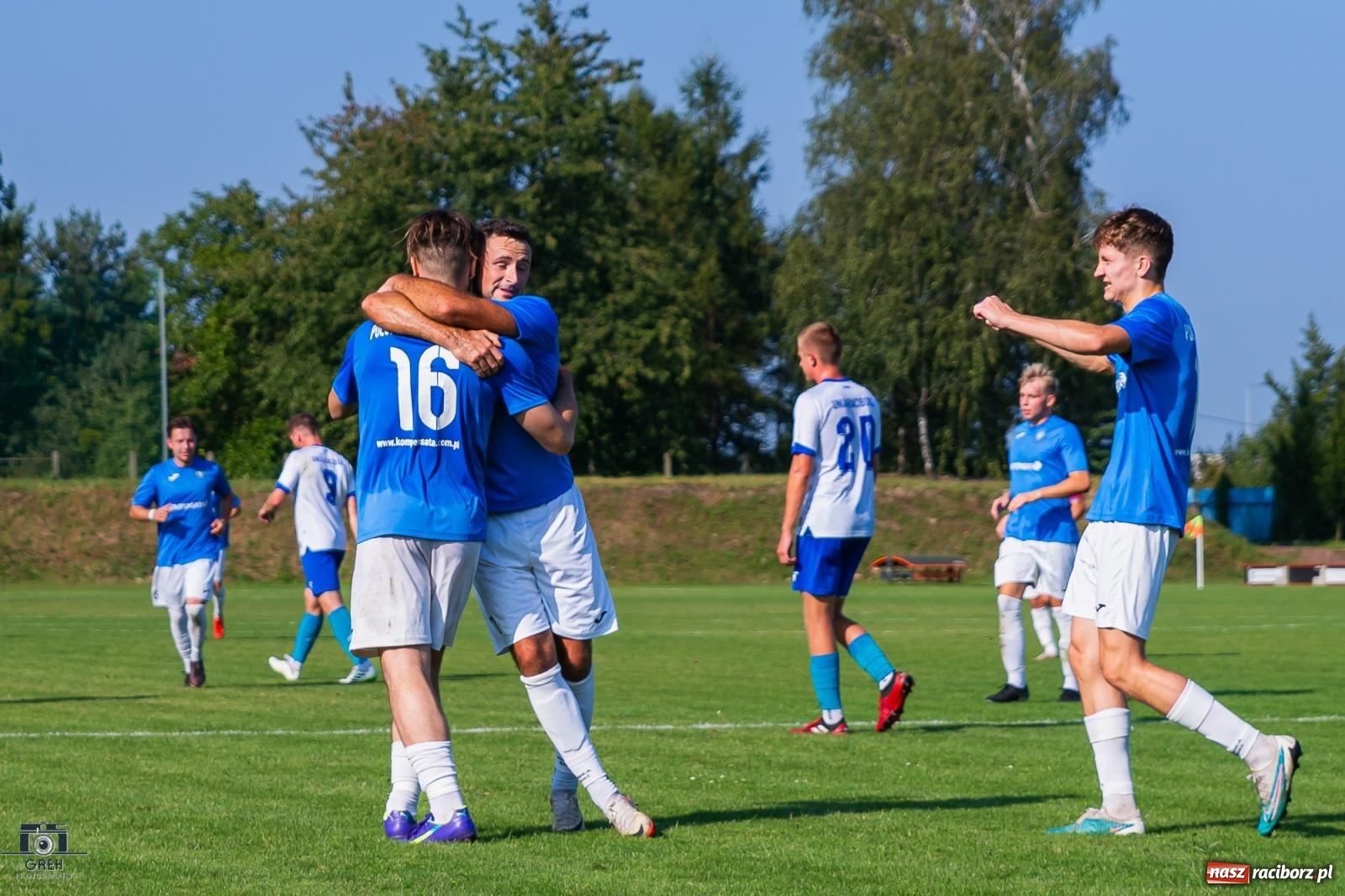 Zdjęcie w galerii na portalu naszraciborz.pl: Patryk Rybczyński bohaterem Unii Racibórz. Pierwsze punkty raciborzan [FOTO] wiadomości z regionu