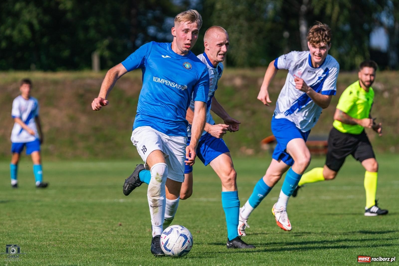 Zdjęcie w galerii na portalu naszraciborz.pl: Patryk Rybczyński bohaterem Unii Racibórz. Pierwsze punkty raciborzan [FOTO] wiadomości z regionu
