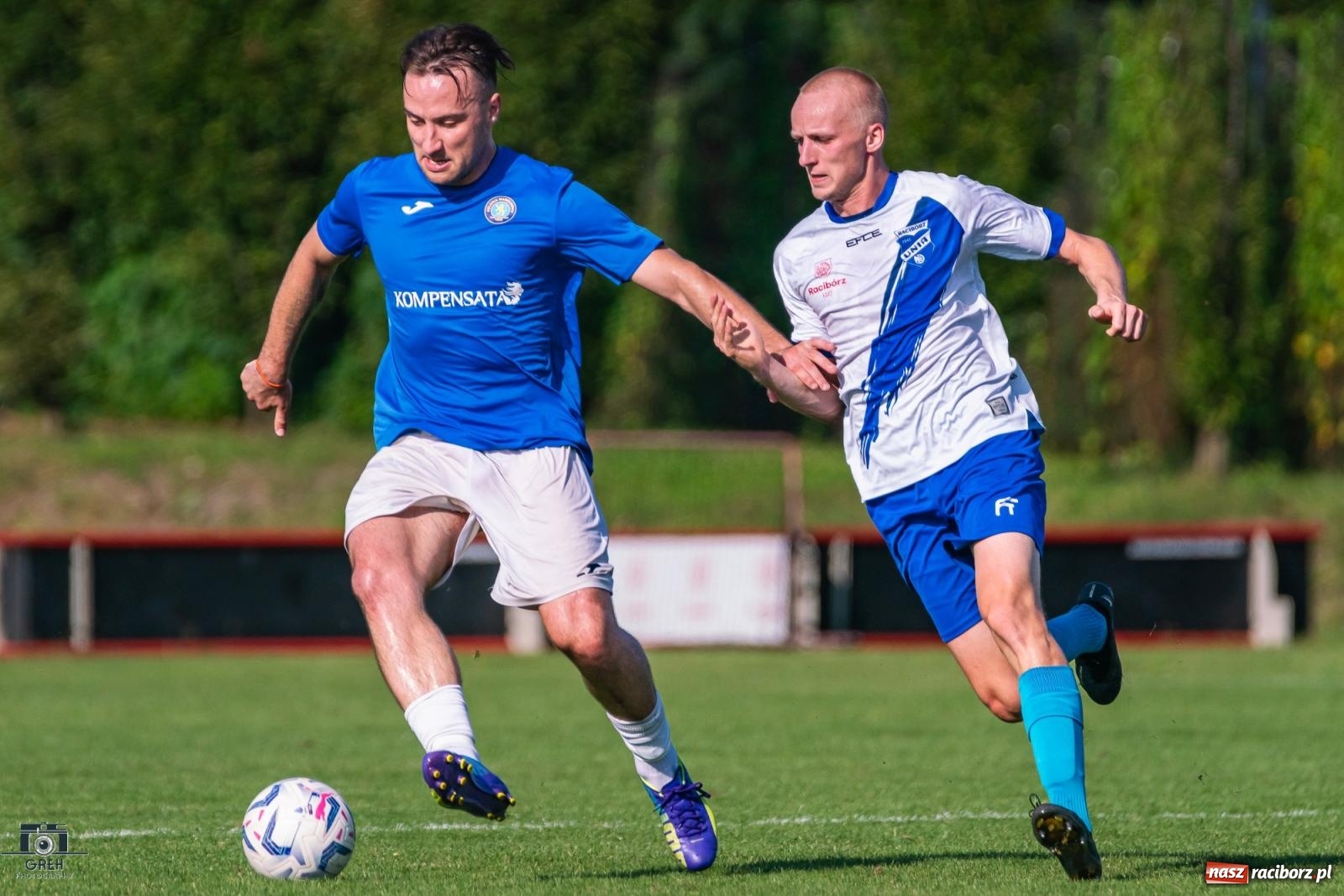 Zdjęcie w galerii na portalu naszraciborz.pl: Patryk Rybczyński bohaterem Unii Racibórz. Pierwsze punkty raciborzan [FOTO] wiadomości z regionu