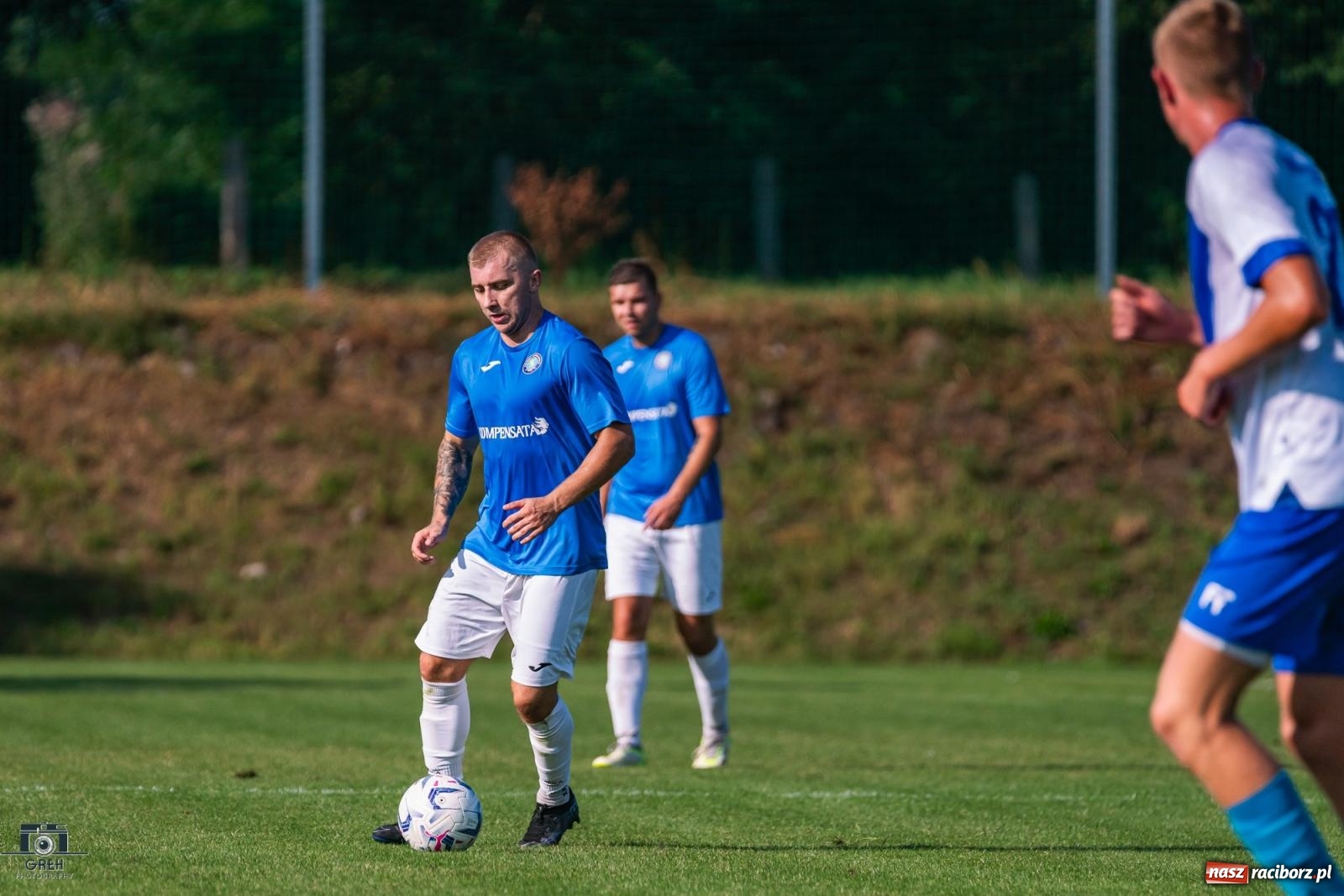 Zdjęcie w galerii na portalu naszraciborz.pl: Patryk Rybczyński bohaterem Unii Racibórz. Pierwsze punkty raciborzan [FOTO] wiadomości z regionu