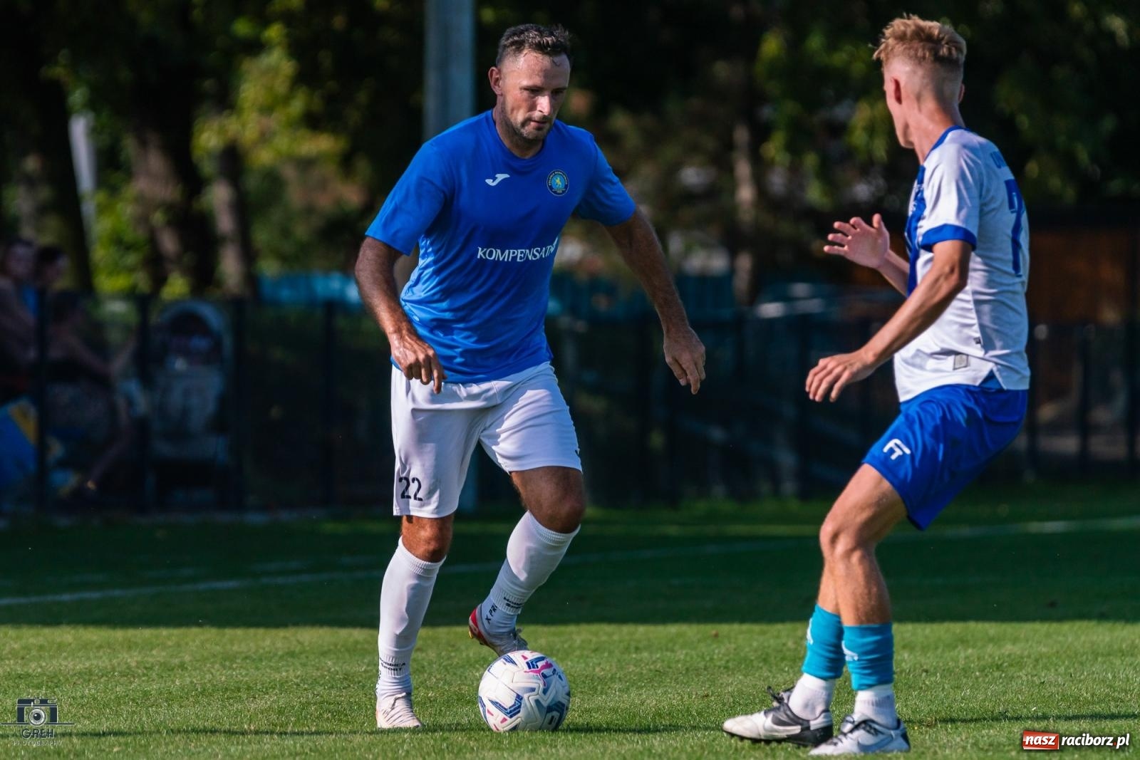 Zdjęcie w galerii na portalu naszraciborz.pl: Patryk Rybczyński bohaterem Unii Racibórz. Pierwsze punkty raciborzan [FOTO] wiadomości z regionu