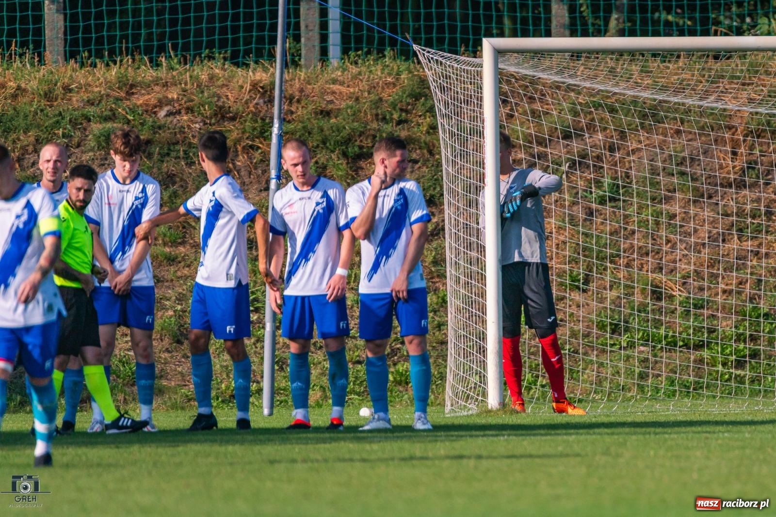 Zdjęcie w galerii na portalu naszraciborz.pl: Patryk Rybczyński bohaterem Unii Racibórz. Pierwsze punkty raciborzan [FOTO] wiadomości z regionu