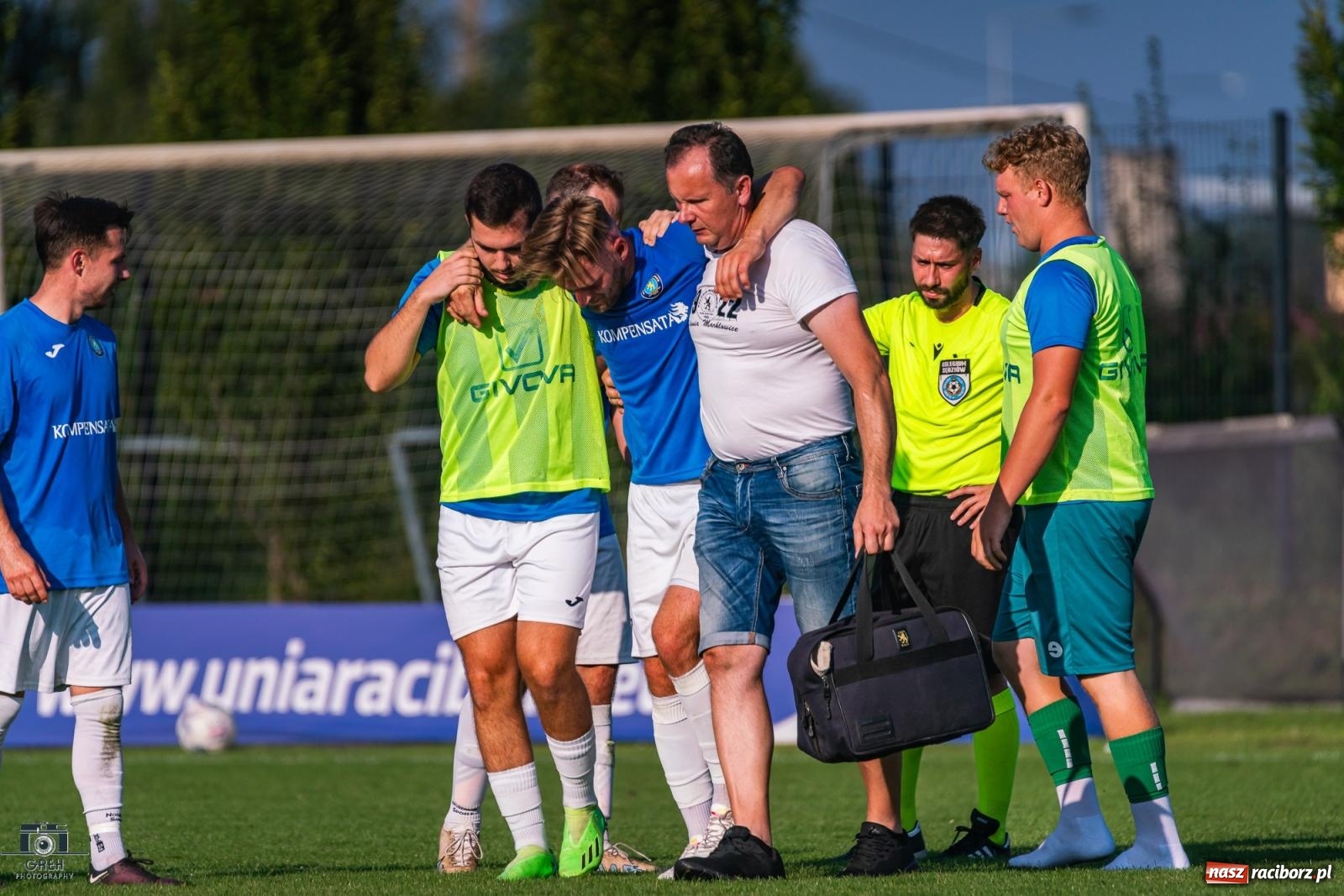 Zdjęcie w galerii na portalu naszraciborz.pl: Patryk Rybczyński bohaterem Unii Racibórz. Pierwsze punkty raciborzan [FOTO] wiadomości z regionu