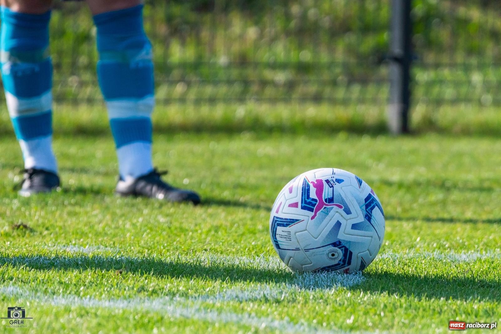 Zdjęcie w galerii na portalu naszraciborz.pl: Patryk Rybczyński bohaterem Unii Racibórz. Pierwsze punkty raciborzan [FOTO] wiadomości z regionu