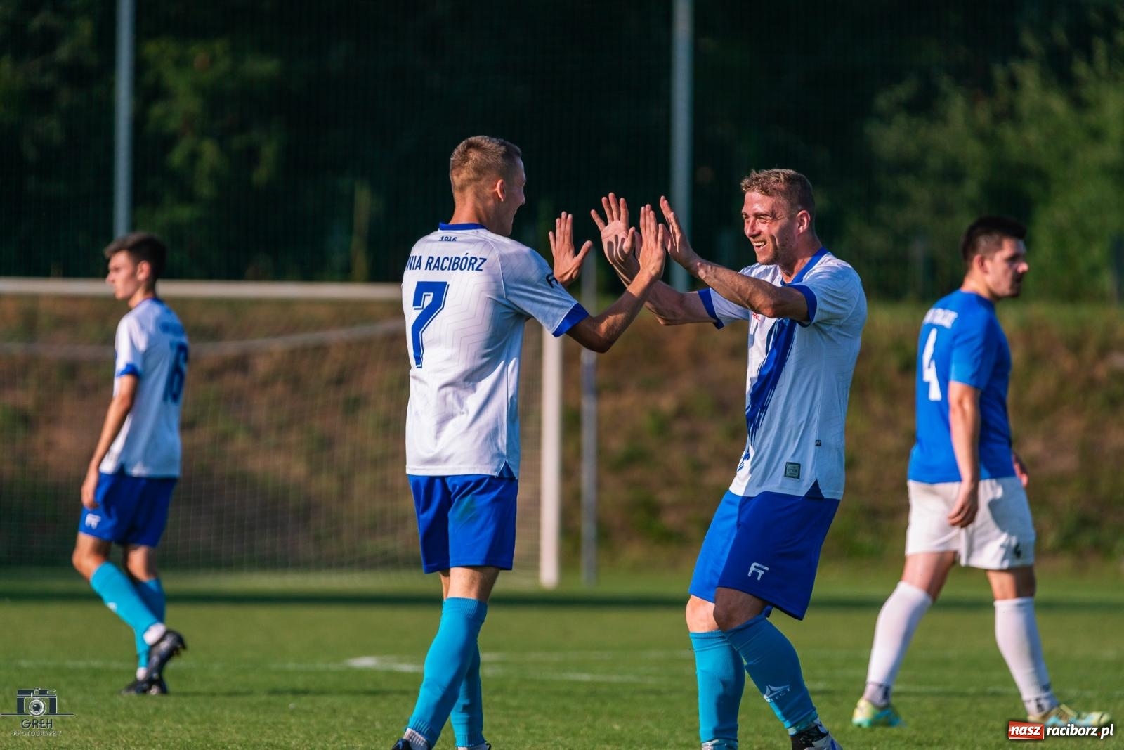 Zdjęcie w galerii na portalu naszraciborz.pl: Patryk Rybczyński bohaterem Unii Racibórz. Pierwsze punkty raciborzan [FOTO] wiadomości z regionu