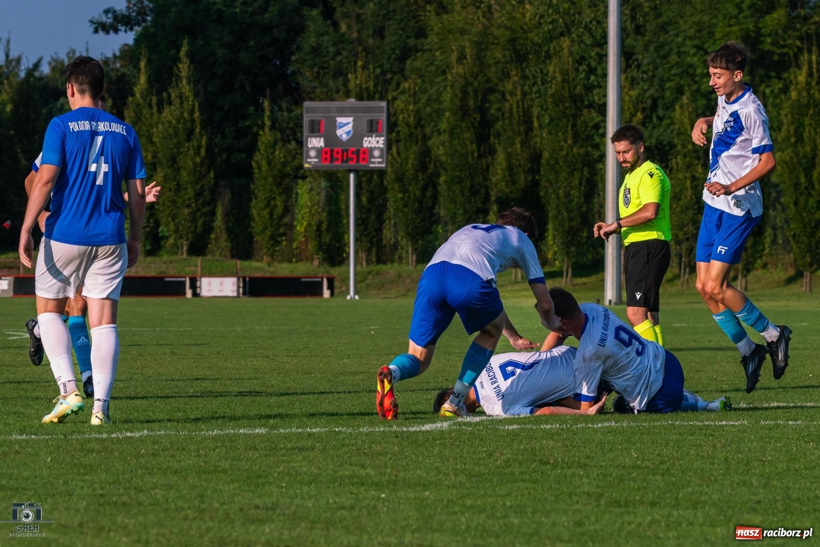 Zdjęcie w galerii na portalu naszraciborz.pl: Patryk Rybczyński bohaterem Unii Racibórz. Pierwsze punkty raciborzan [FOTO] wiadomości z regionu
