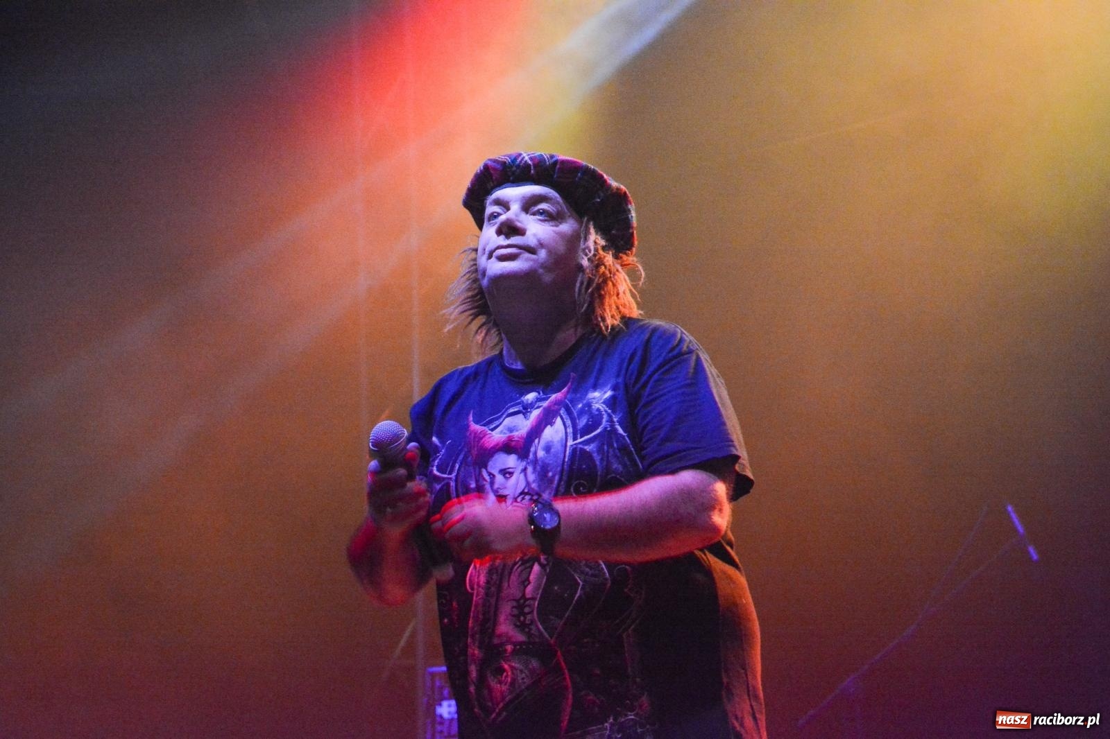 Zdjęcie w galerii na portalu naszraciborz.pl: Big Cyc porwał tłumy na raciborskim zamku: Koncert legendy rocka zakończył 32. strażacki Memoriał [FOTO i WIDEO] wiadomości z regionu