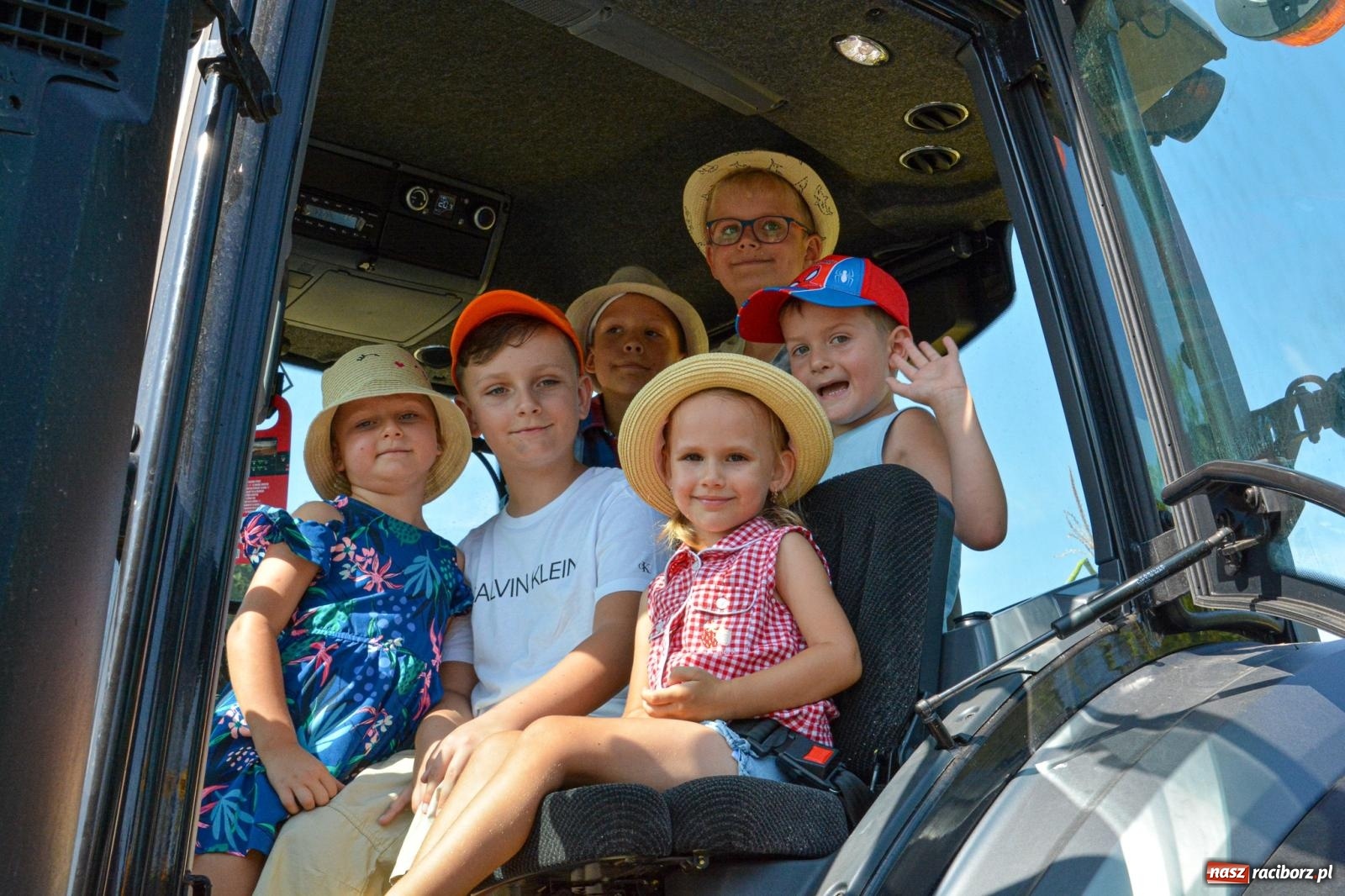 Zdjęcie w galerii na portalu naszraciborz.pl: Dożynki parafialne w Rudniku [FOTO i WIDEO] wiadomości z regionu