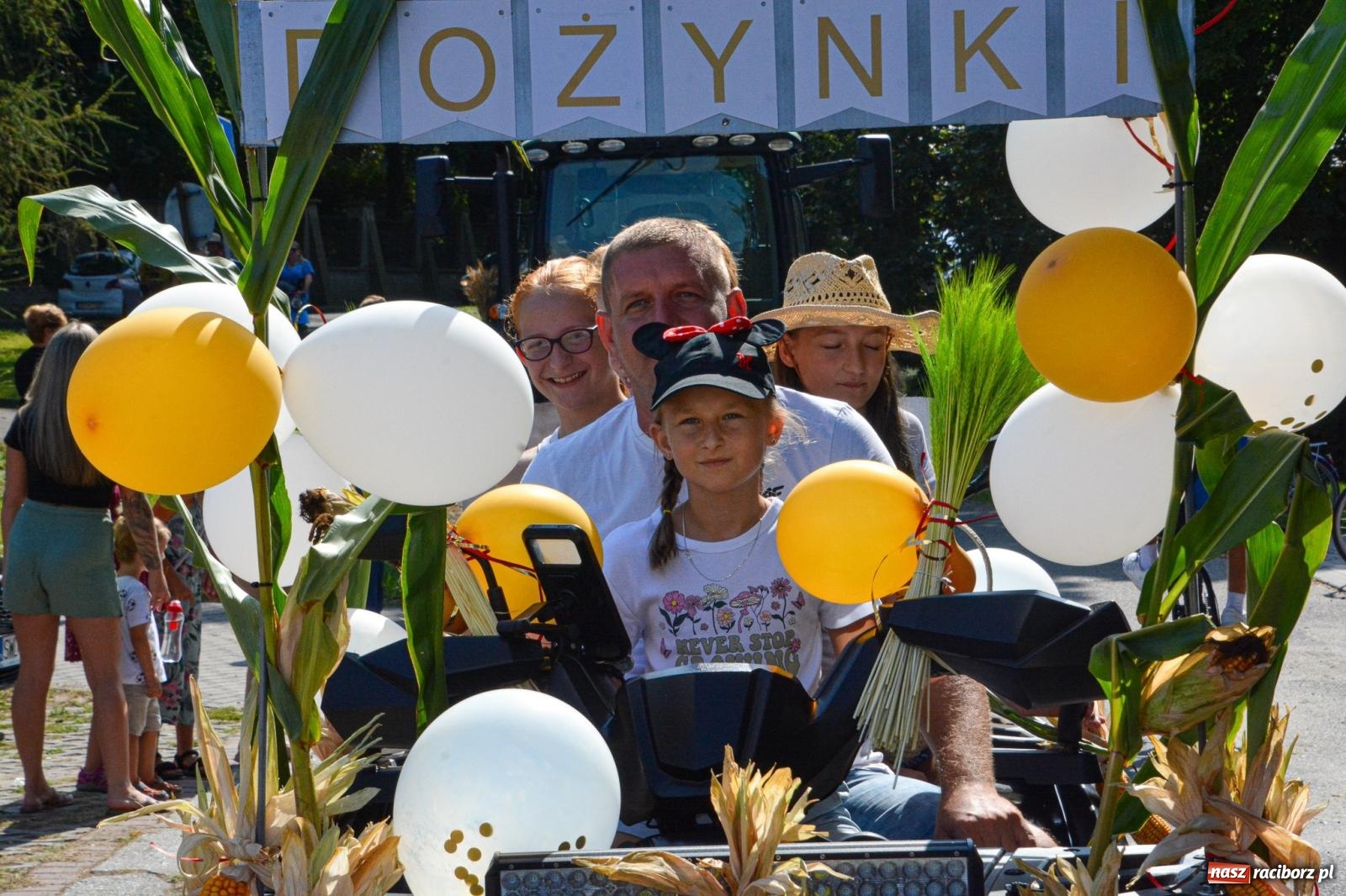 Zdjęcie w galerii na portalu naszraciborz.pl: Dwudniowe święto plonów w Krowiarkach [FOTO i WIDEO] wiadomości z regionu