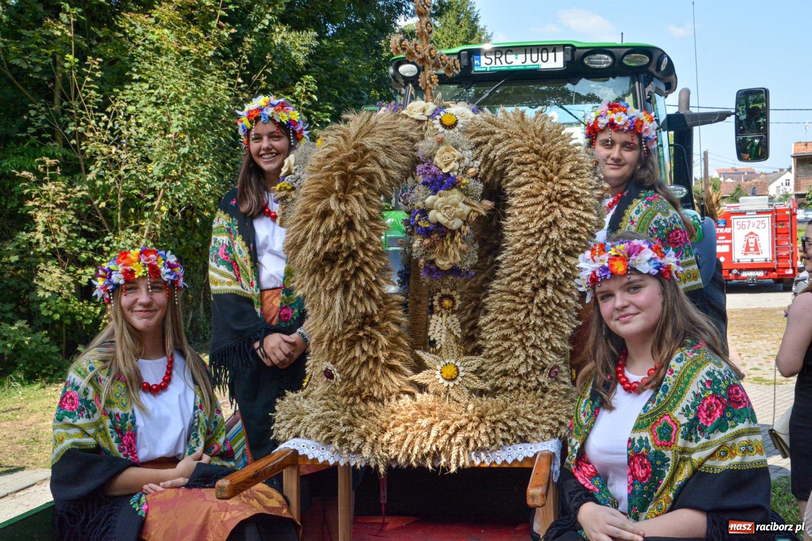 Zdjęcie w galerii na portalu naszraciborz.pl: Dwudniowe święto plonów w Krowiarkach [FOTO i WIDEO] wiadomości z regionu