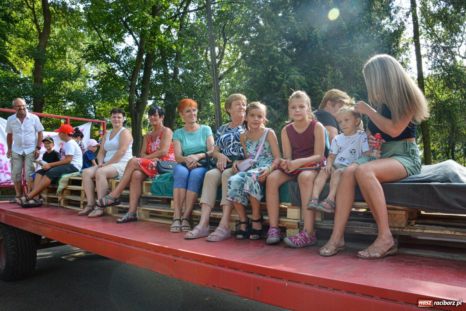 Zdjęcie w galerii na portalu naszraciborz.pl: Dwudniowe święto plonów w Krowiarkach [FOTO i WIDEO] wiadomości z regionu