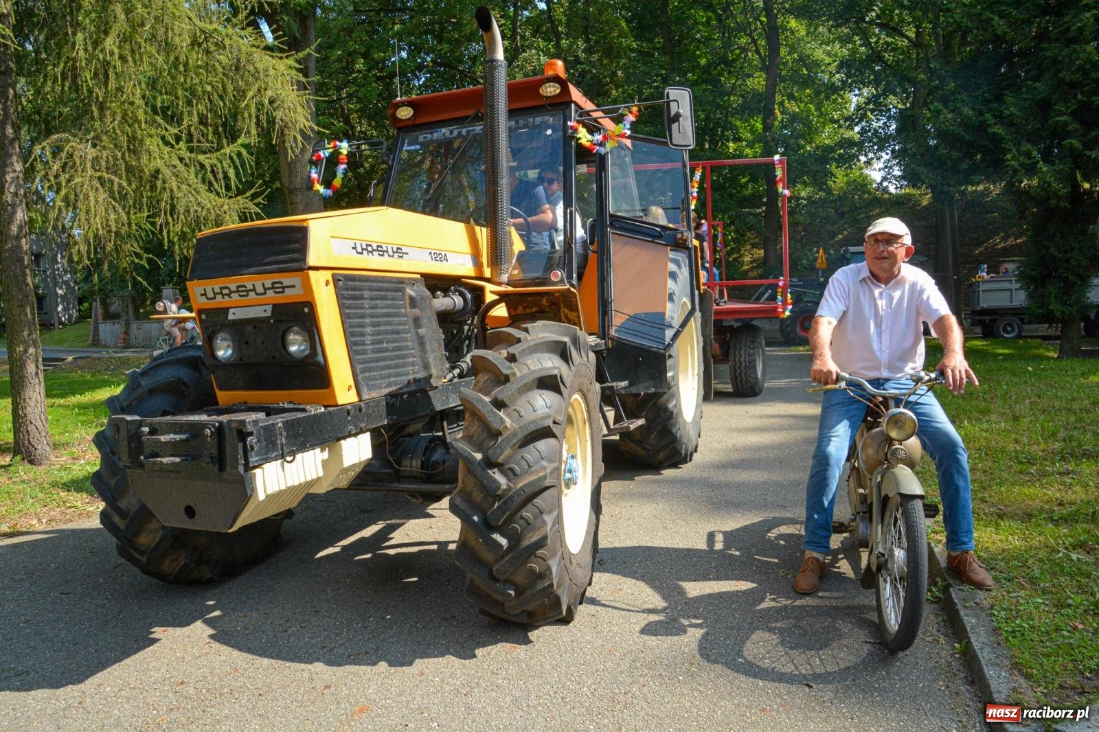 Zdjęcie w galerii na portalu naszraciborz.pl: Dwudniowe święto plonów w Krowiarkach [FOTO i WIDEO] wiadomości z regionu
