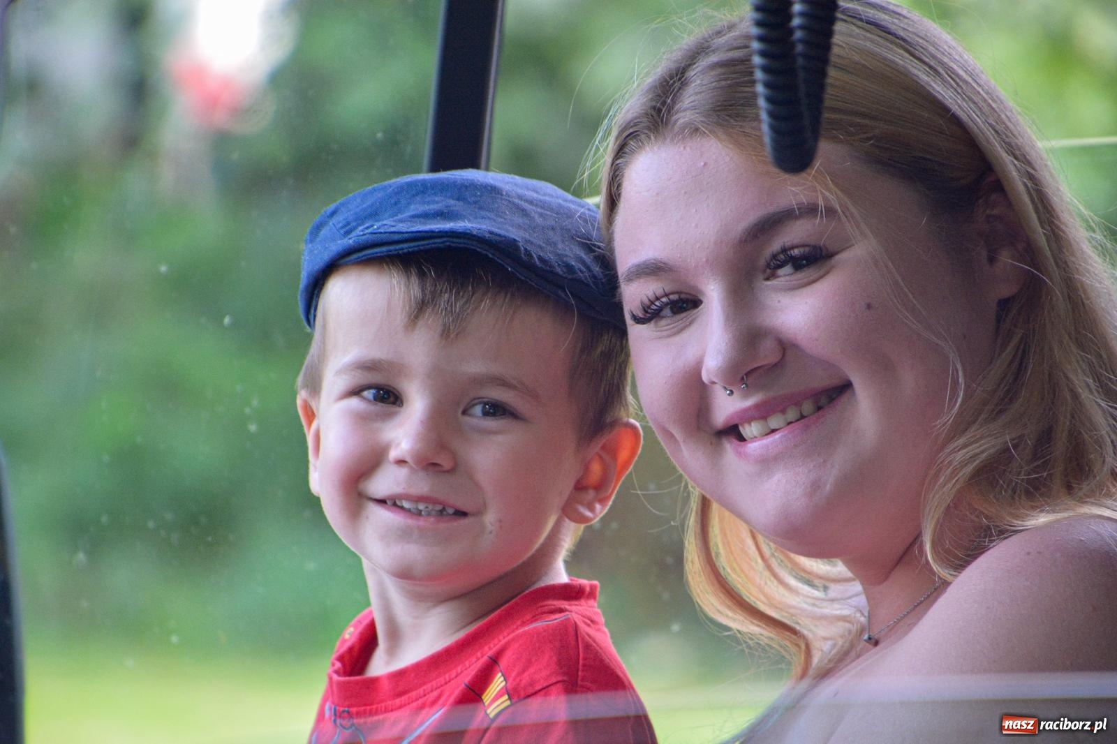 Zdjęcie w galerii na portalu naszraciborz.pl: Dwudniowe święto plonów w Krowiarkach [FOTO i WIDEO] wiadomości z regionu