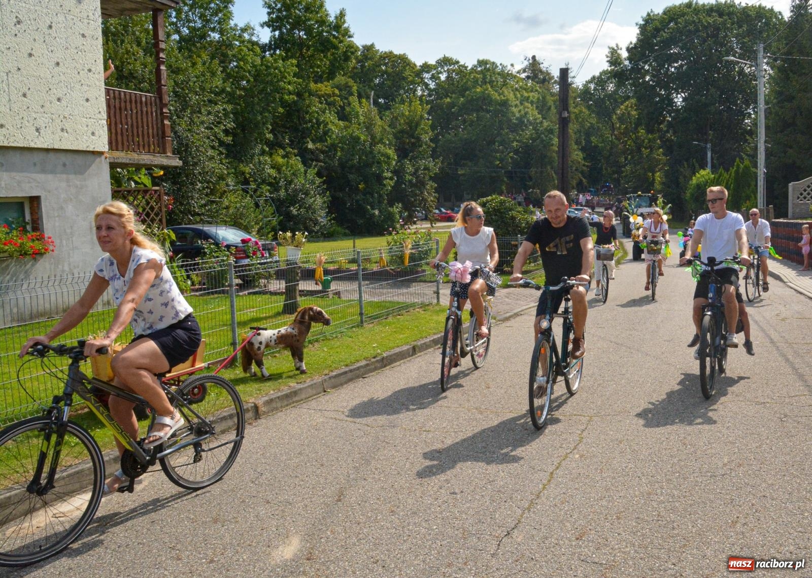 Zdjęcie w galerii na portalu naszraciborz.pl: Dwudniowe święto plonów w Krowiarkach [FOTO i WIDEO] wiadomości z regionu
