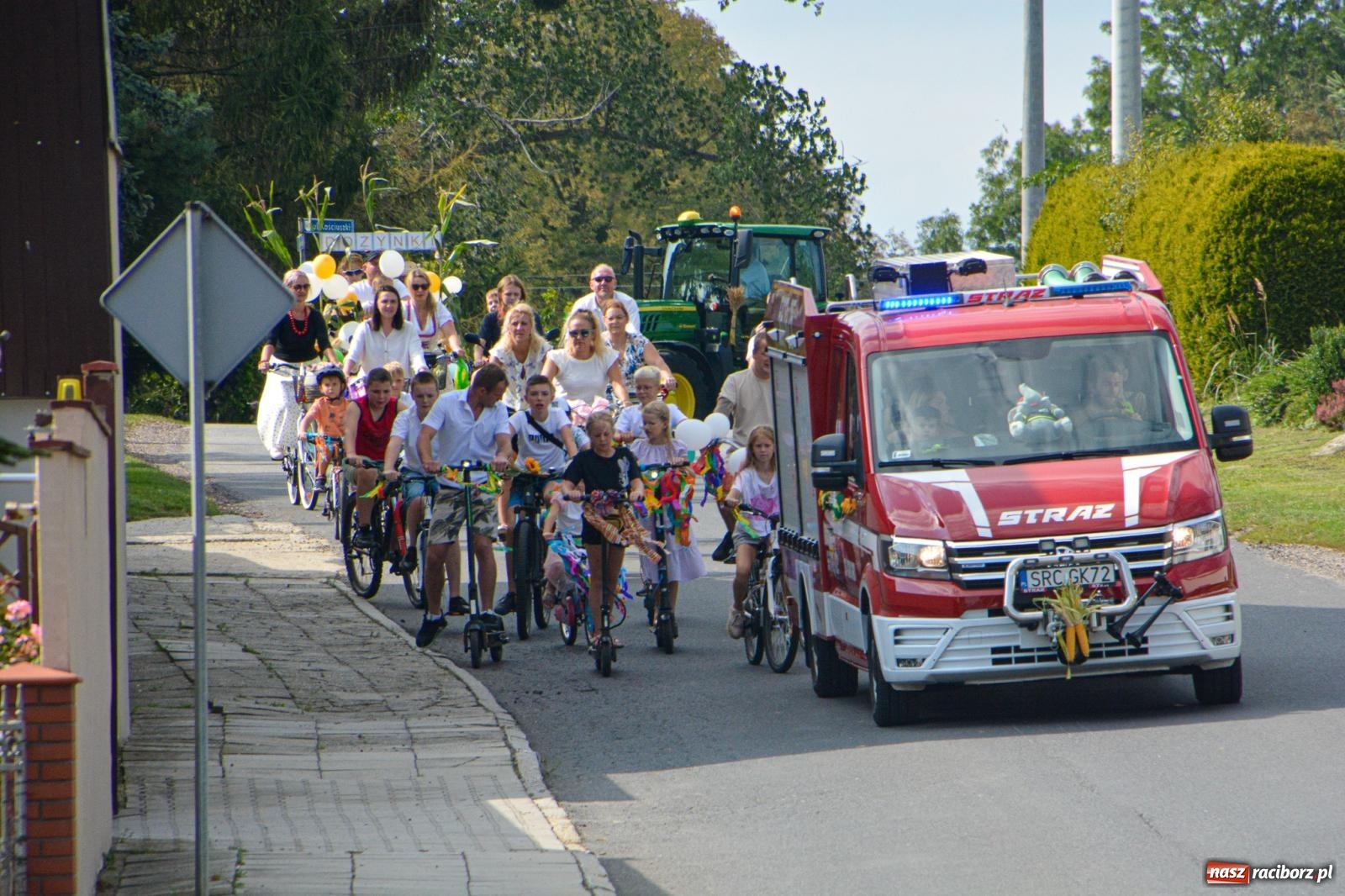 Zdjęcie w galerii na portalu naszraciborz.pl: Dwudniowe święto plonów w Krowiarkach [FOTO i WIDEO] wiadomości z regionu