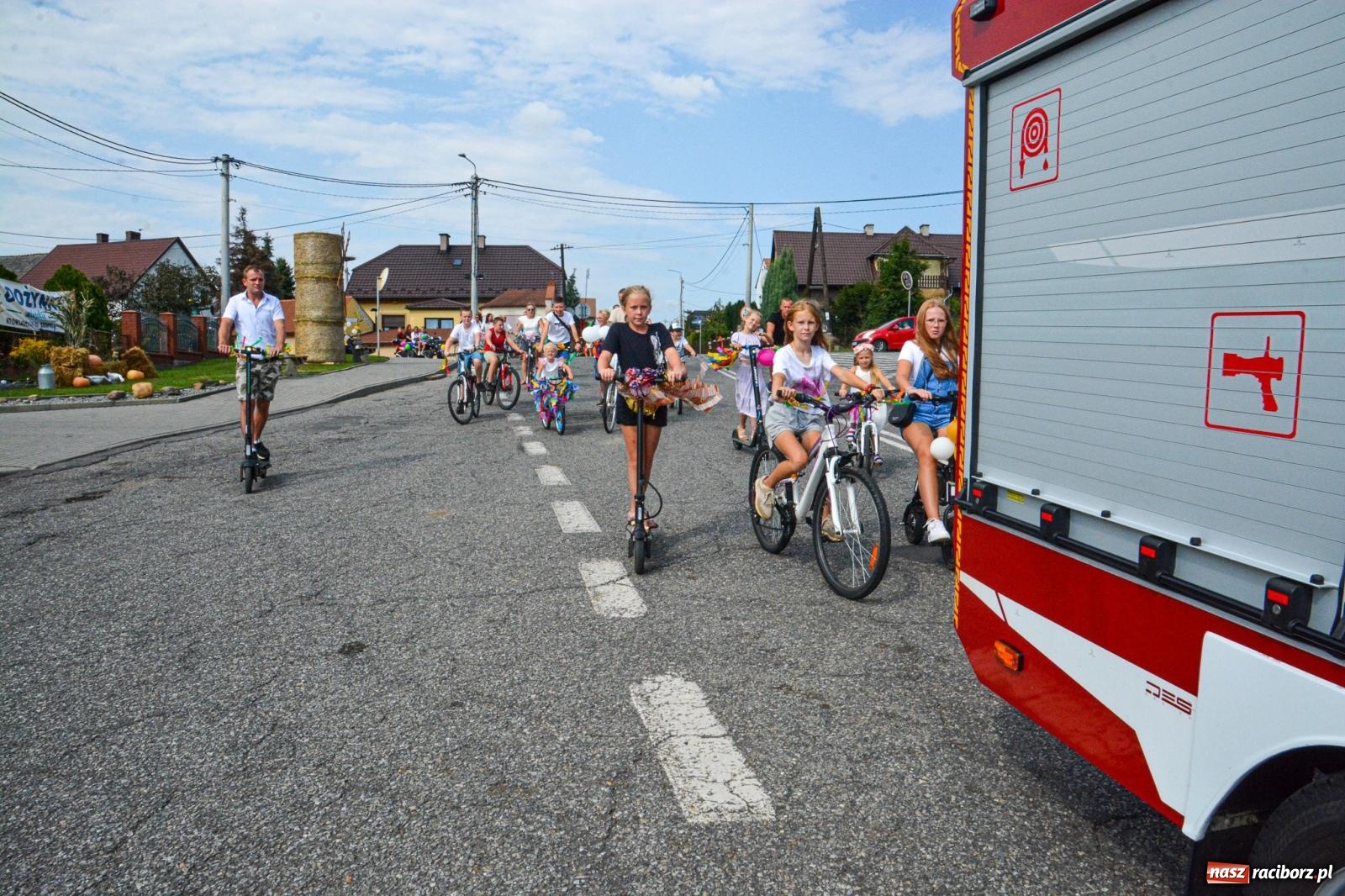 Zdjęcie w galerii na portalu naszraciborz.pl: Dwudniowe święto plonów w Krowiarkach [FOTO i WIDEO] wiadomości z regionu