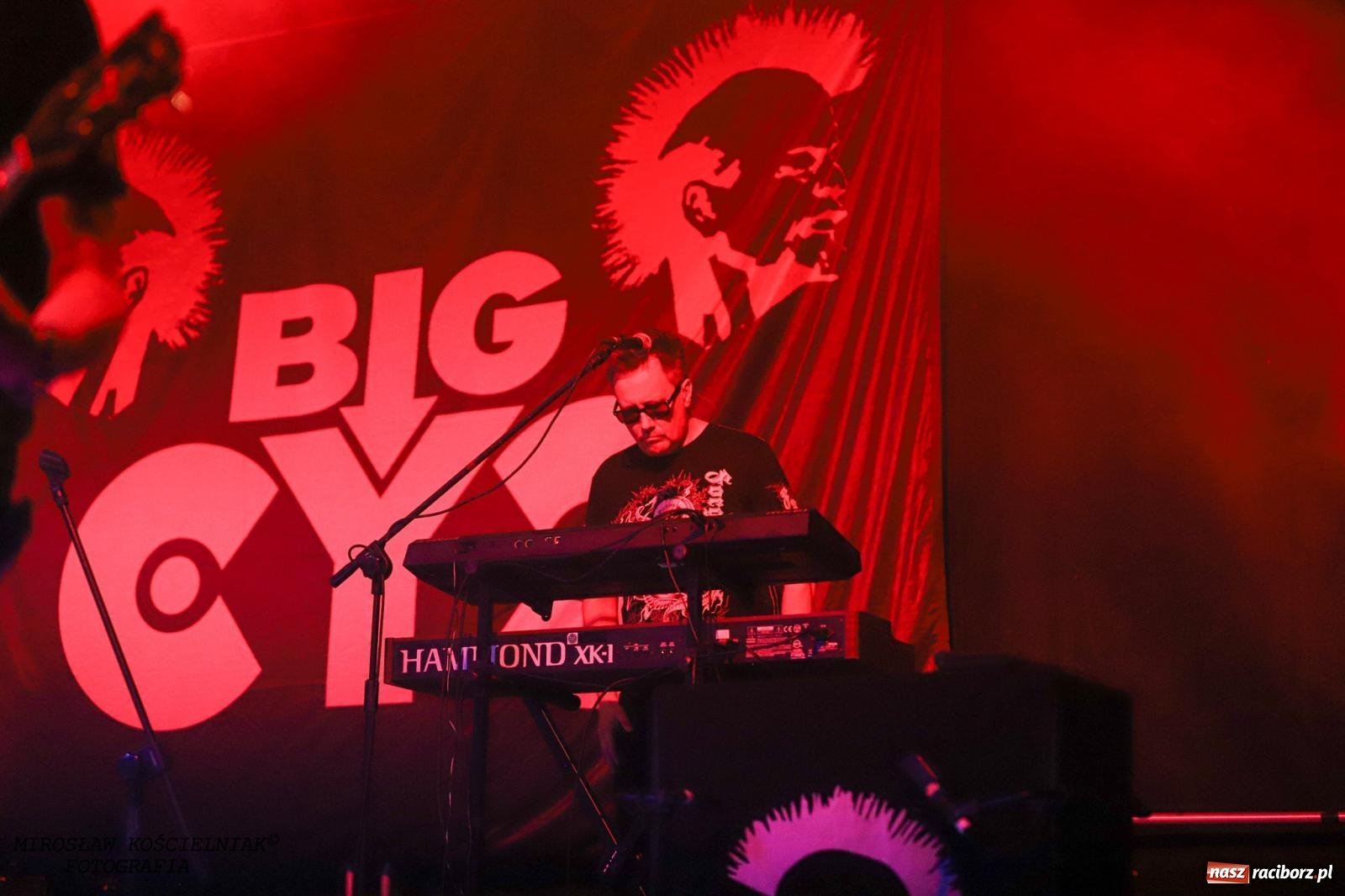 Zdjęcie w galerii na portalu naszraciborz.pl: Big Cyc na raciborskim zamku na bis [FOTO i WIDEO] wiadomości z regionu