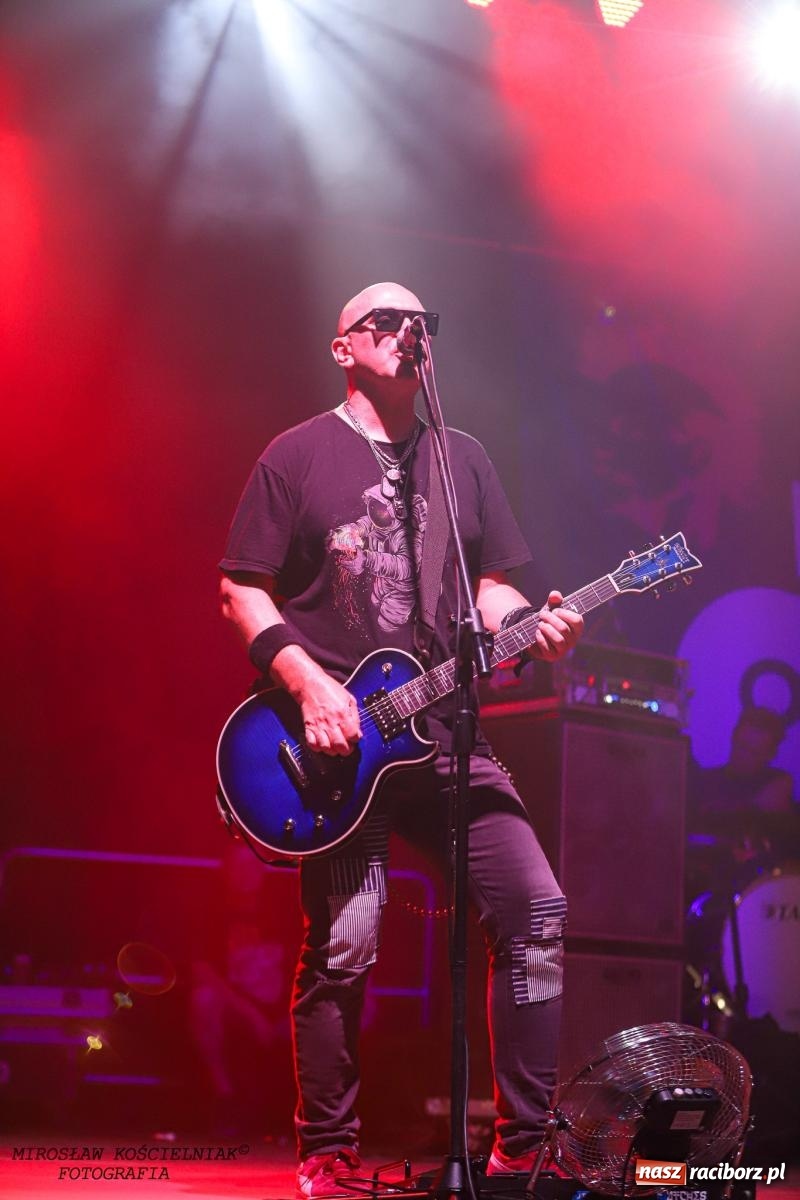 Zdjęcie w galerii na portalu naszraciborz.pl: Big Cyc na raciborskim zamku na bis [FOTO i WIDEO] wiadomości z regionu