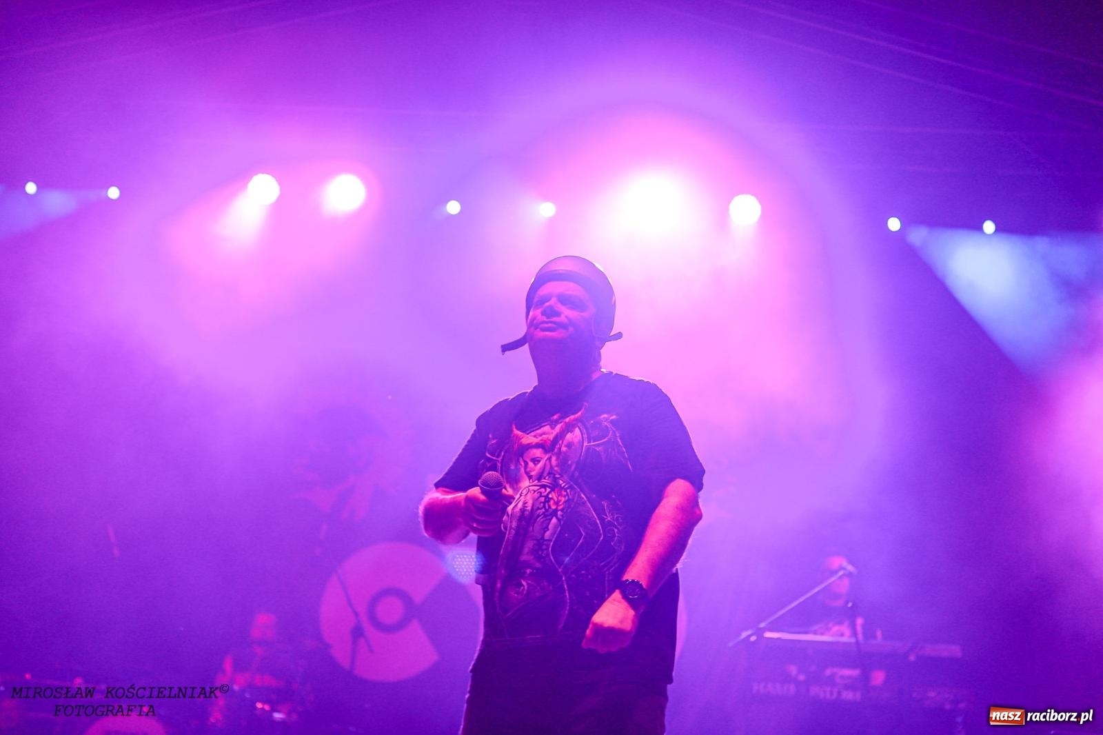 Zdjęcie w galerii na portalu naszraciborz.pl: Big Cyc na raciborskim zamku na bis [FOTO i WIDEO] wiadomości z regionu