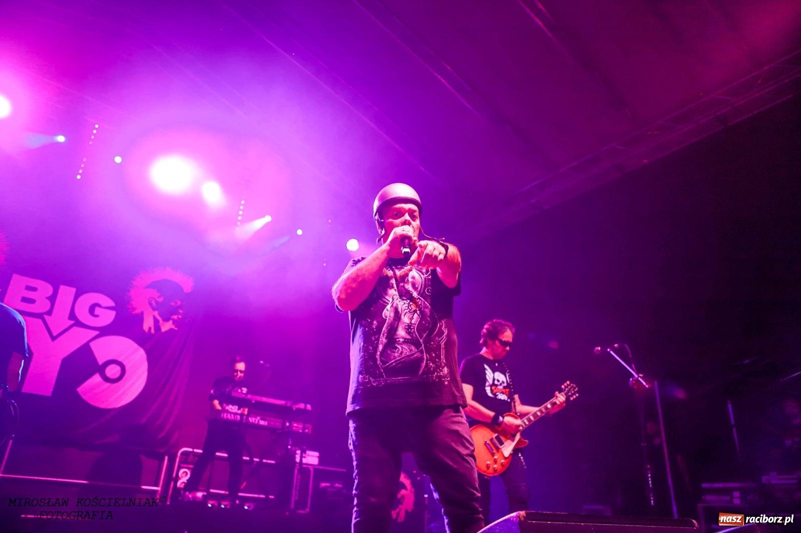 Zdjęcie w galerii na portalu naszraciborz.pl: Big Cyc na raciborskim zamku na bis [FOTO i WIDEO] wiadomości z regionu