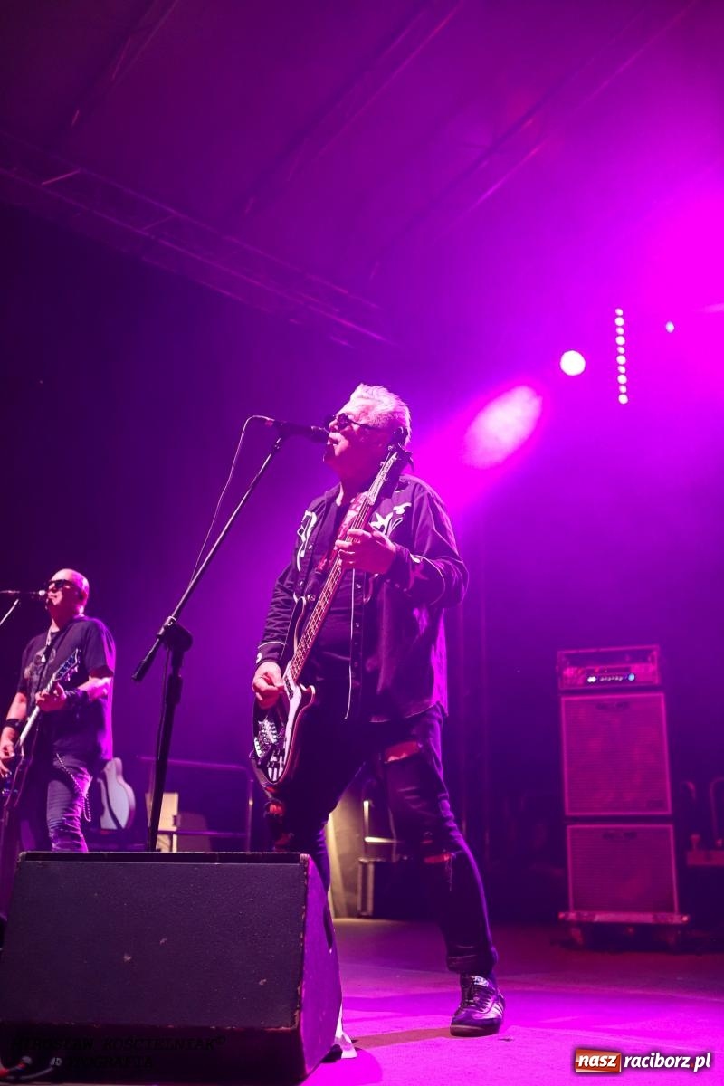 Zdjęcie w galerii na portalu naszraciborz.pl: Big Cyc na raciborskim zamku na bis [FOTO i WIDEO] wiadomości z regionu