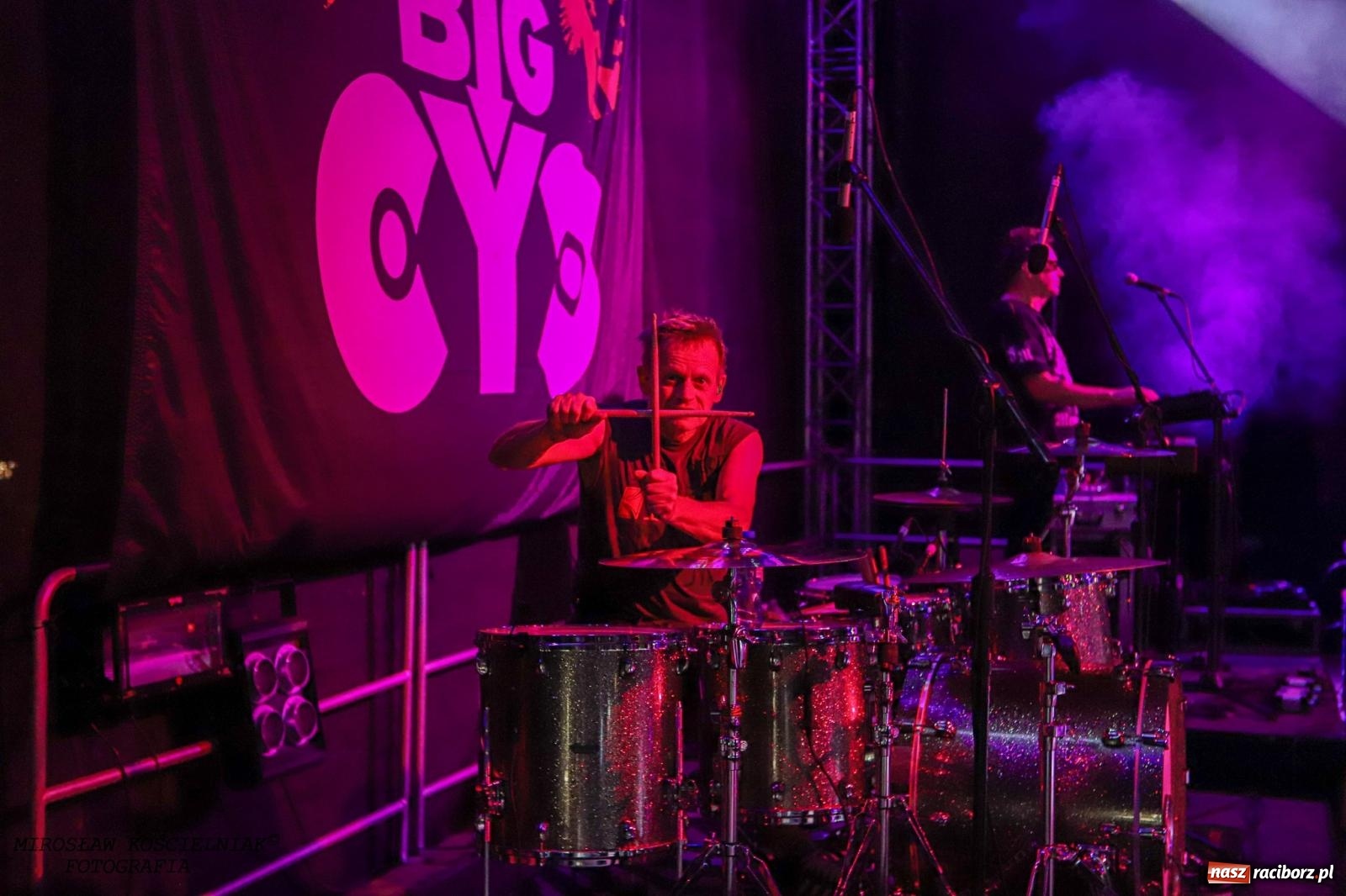 Zdjęcie w galerii na portalu naszraciborz.pl: Big Cyc na raciborskim zamku na bis [FOTO i WIDEO] wiadomości z regionu