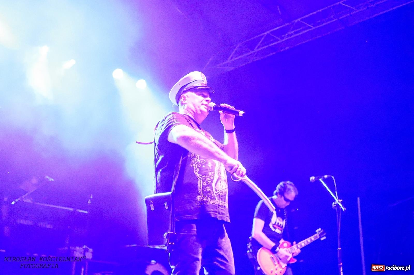 Zdjęcie w galerii na portalu naszraciborz.pl: Big Cyc na raciborskim zamku na bis [FOTO i WIDEO] wiadomości z regionu