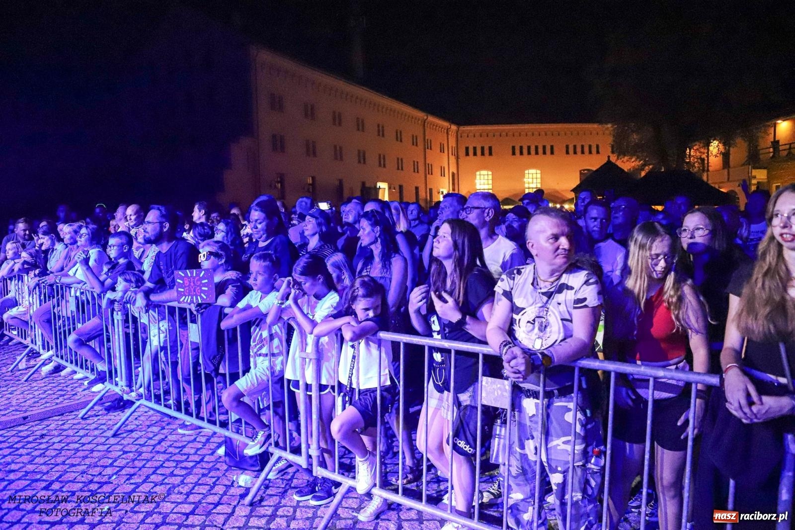 Zdjęcie w galerii na portalu naszraciborz.pl: Big Cyc na raciborskim zamku na bis [FOTO i WIDEO] wiadomości z regionu