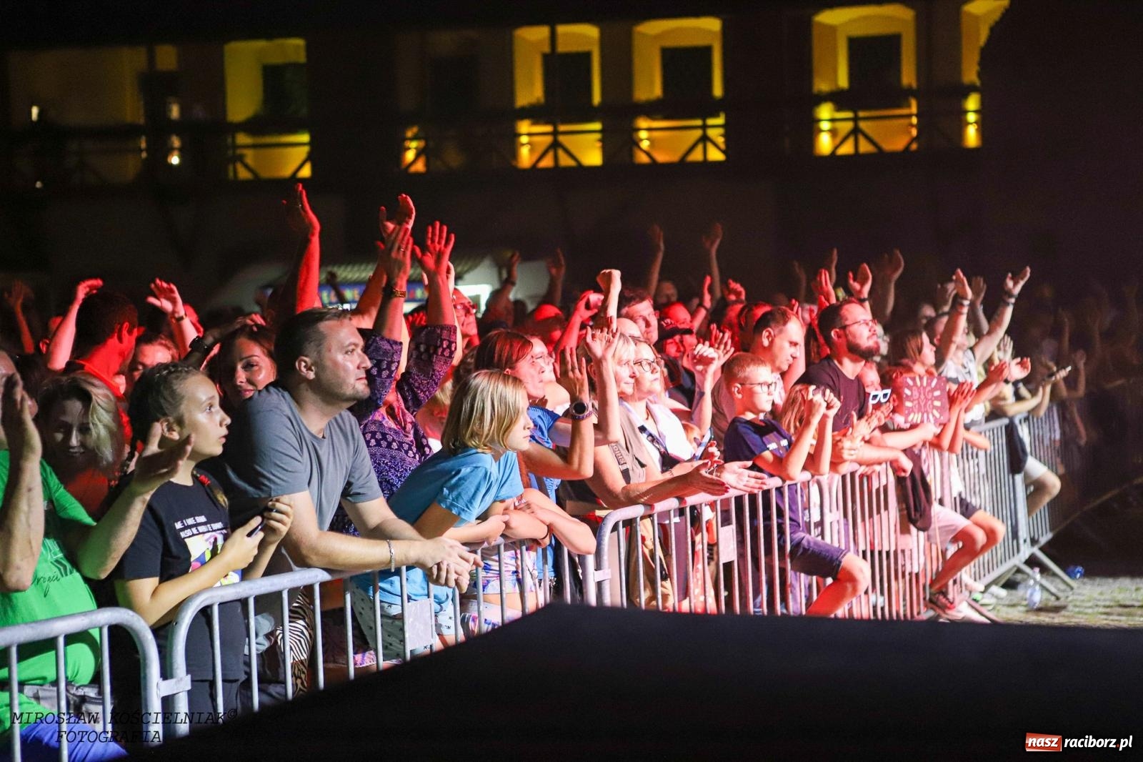 Zdjęcie w galerii na portalu naszraciborz.pl: Big Cyc na raciborskim zamku na bis [FOTO i WIDEO] wiadomości z regionu