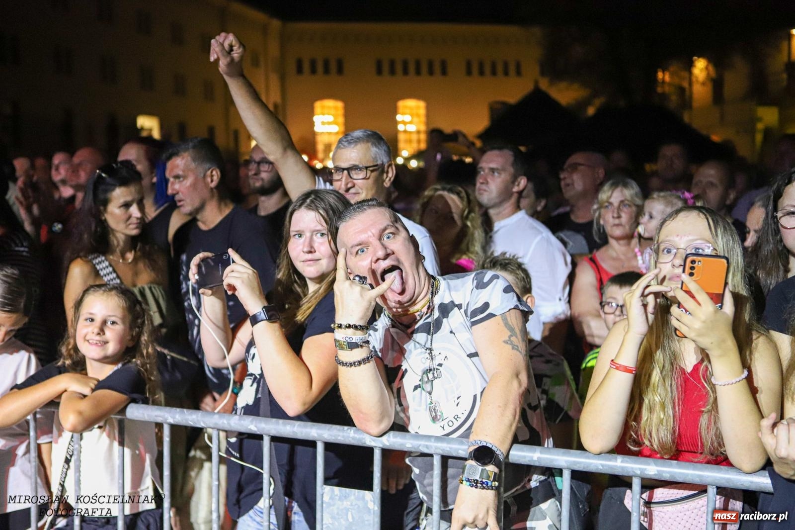 Zdjęcie w galerii na portalu naszraciborz.pl: Big Cyc na raciborskim zamku na bis [FOTO i WIDEO] wiadomości z regionu