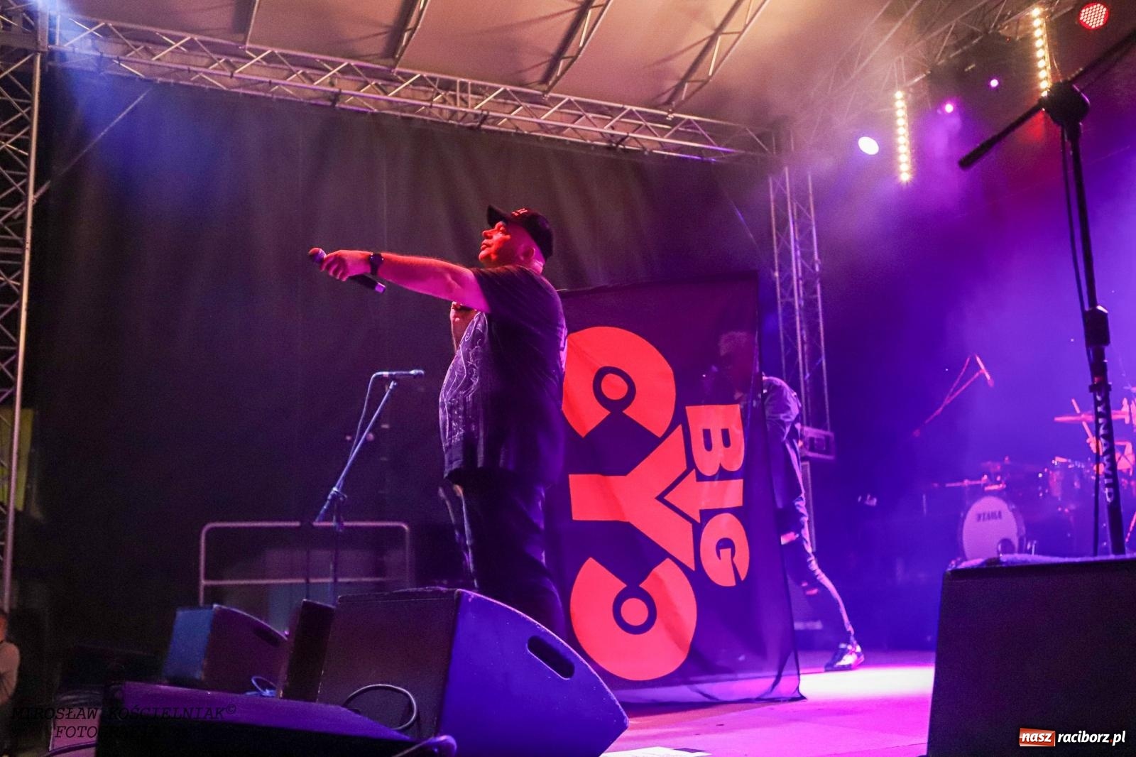 Zdjęcie w galerii na portalu naszraciborz.pl: Big Cyc na raciborskim zamku na bis [FOTO i WIDEO] wiadomości z regionu