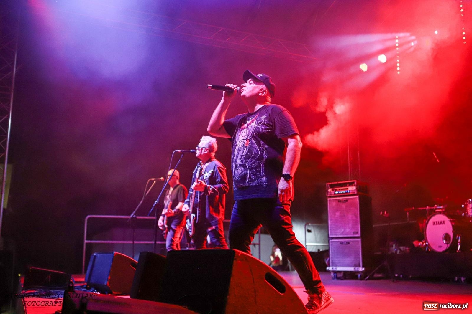 Zdjęcie w galerii na portalu naszraciborz.pl: Big Cyc na raciborskim zamku na bis [FOTO i WIDEO] wiadomości z regionu