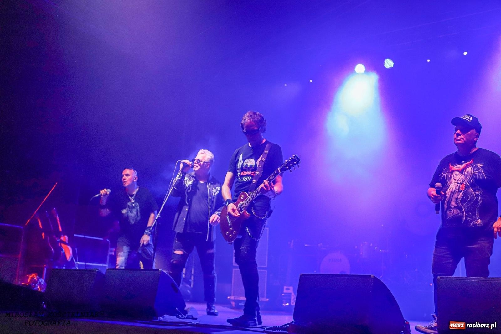 Zdjęcie w galerii na portalu naszraciborz.pl: Big Cyc na raciborskim zamku na bis [FOTO i WIDEO] wiadomości z regionu