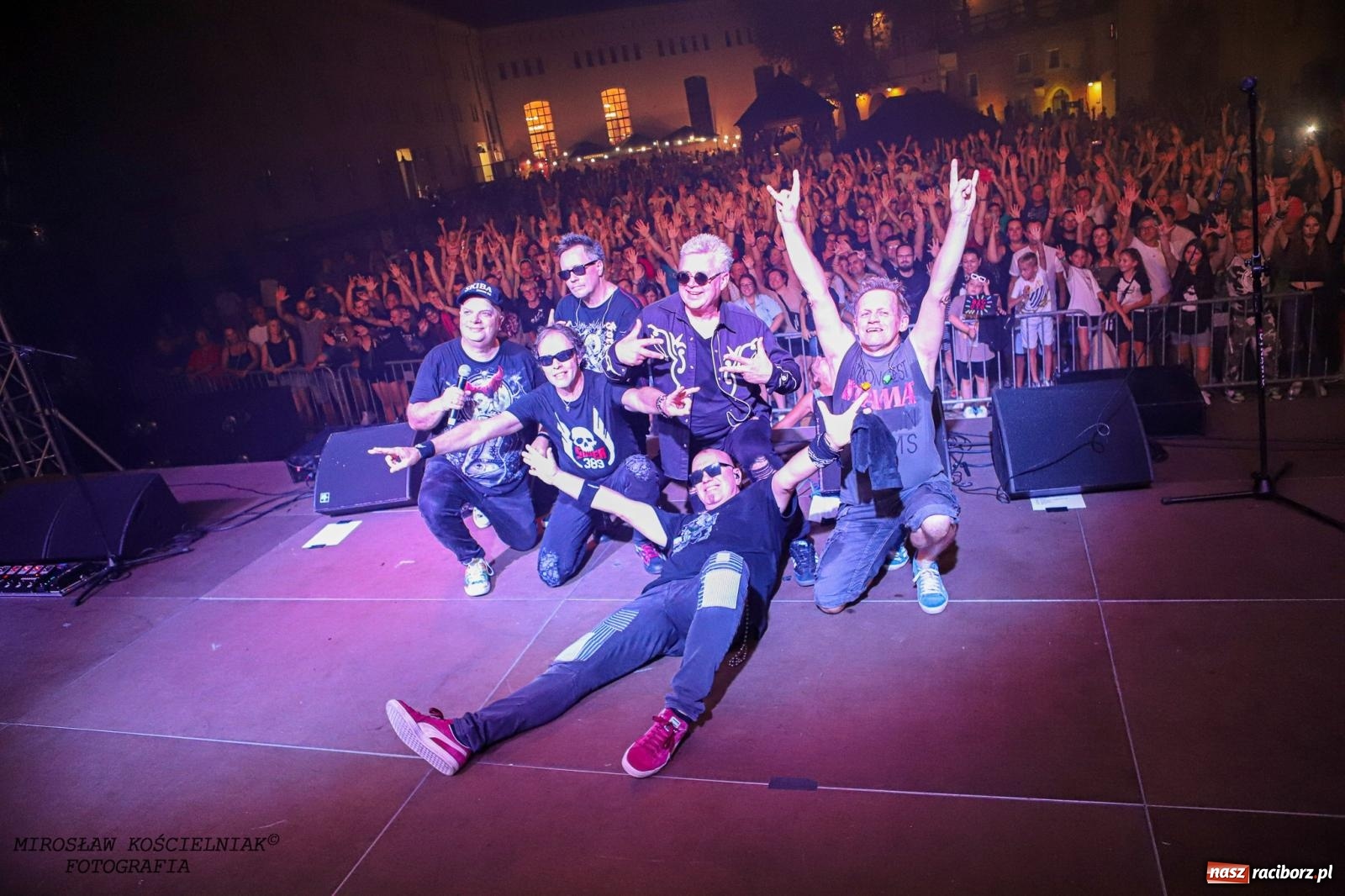 Zdjęcie w galerii na portalu naszraciborz.pl: Big Cyc na raciborskim zamku na bis [FOTO i WIDEO] wiadomości z regionu