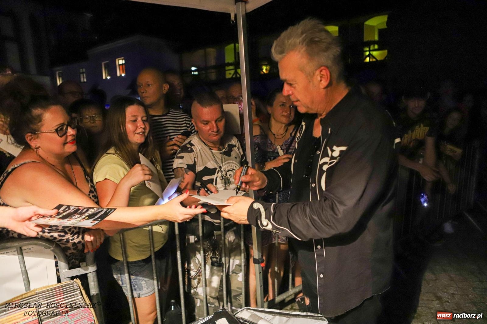 Zdjęcie w galerii na portalu naszraciborz.pl: Big Cyc na raciborskim zamku na bis [FOTO i WIDEO] wiadomości z regionu