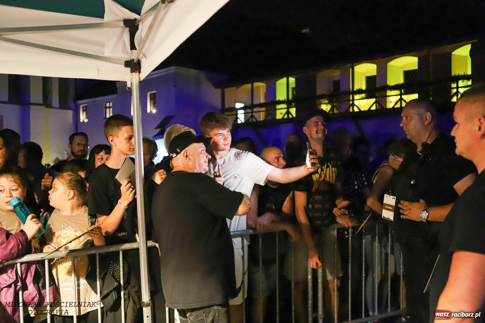 Zdjęcie w galerii na portalu naszraciborz.pl: Big Cyc na raciborskim zamku na bis [FOTO i WIDEO] wiadomości z regionu