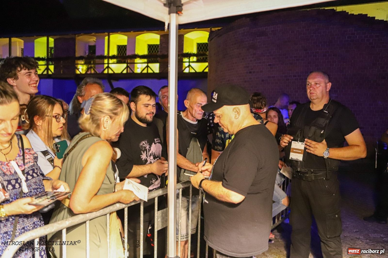 Zdjęcie w galerii na portalu naszraciborz.pl: Big Cyc na raciborskim zamku na bis [FOTO i WIDEO] wiadomości z regionu