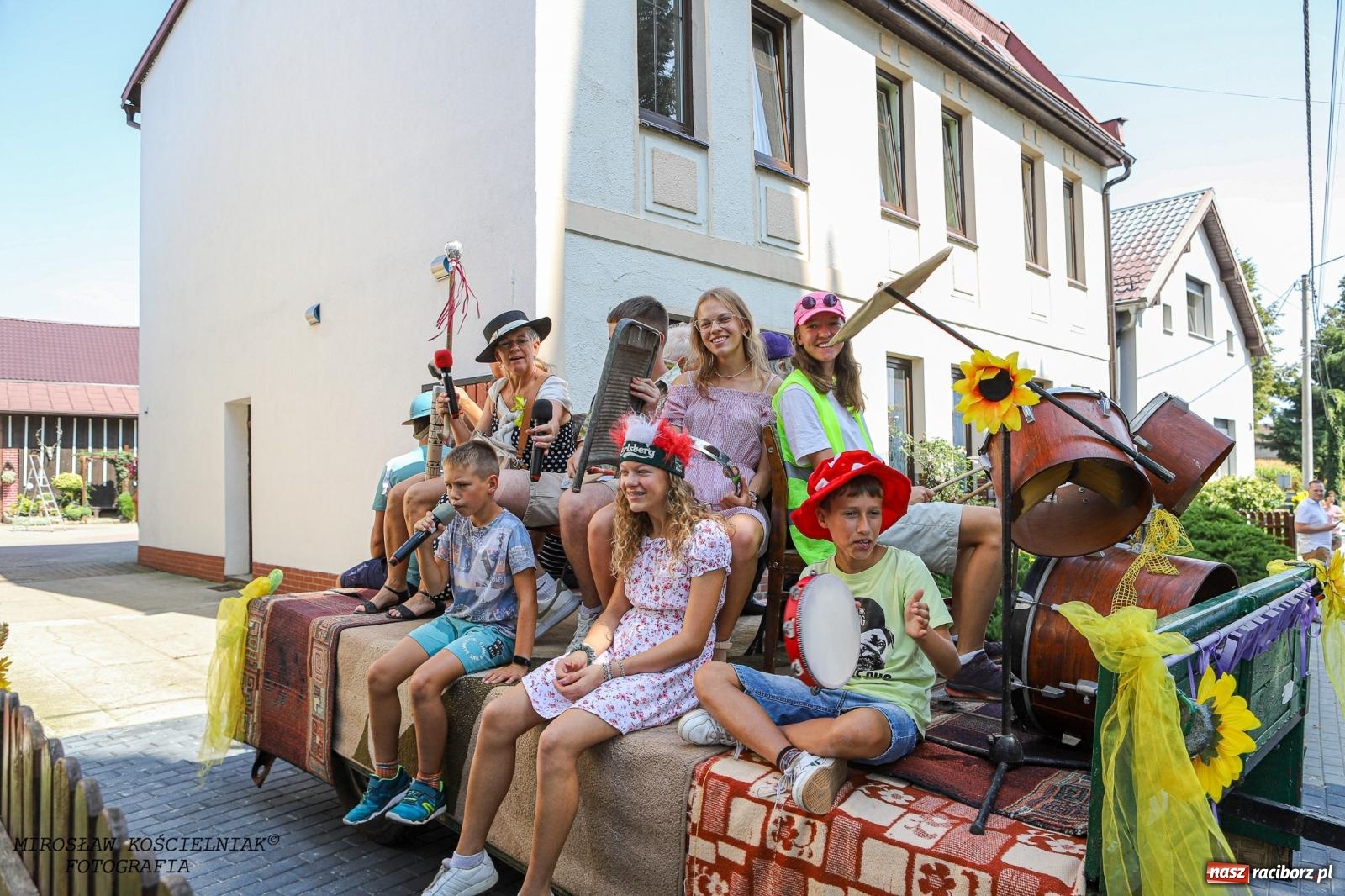 Zdjęcie w galerii na portalu naszraciborz.pl: Piknik rodzinny i dożynki w Cyprzanowie [FOTO i WIDEO] wiadomości z regionu