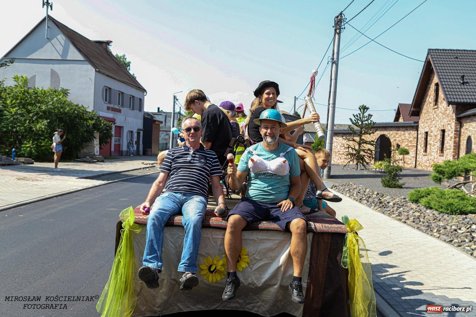 Zdjęcie w galerii na portalu naszraciborz.pl: Piknik rodzinny i dożynki w Cyprzanowie [FOTO i WIDEO] wiadomości z regionu