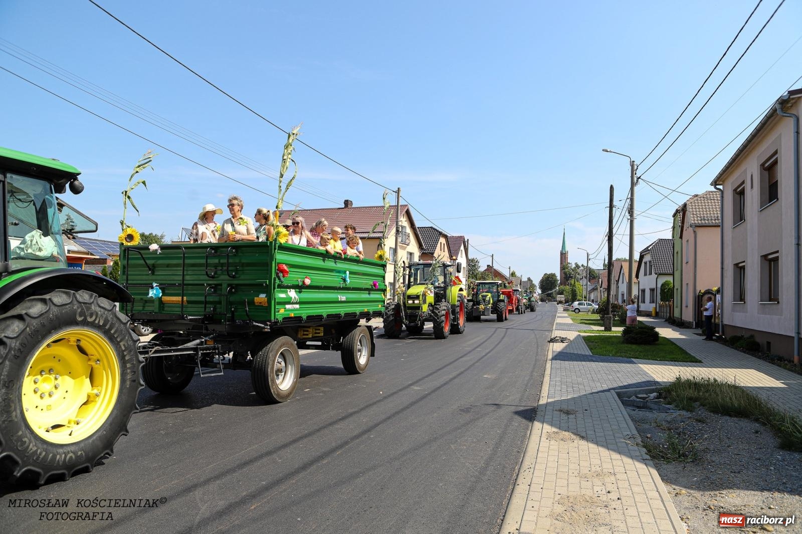 Zdjęcie w galerii na portalu naszraciborz.pl: Piknik rodzinny i dożynki w Cyprzanowie [FOTO i WIDEO] wiadomości z regionu