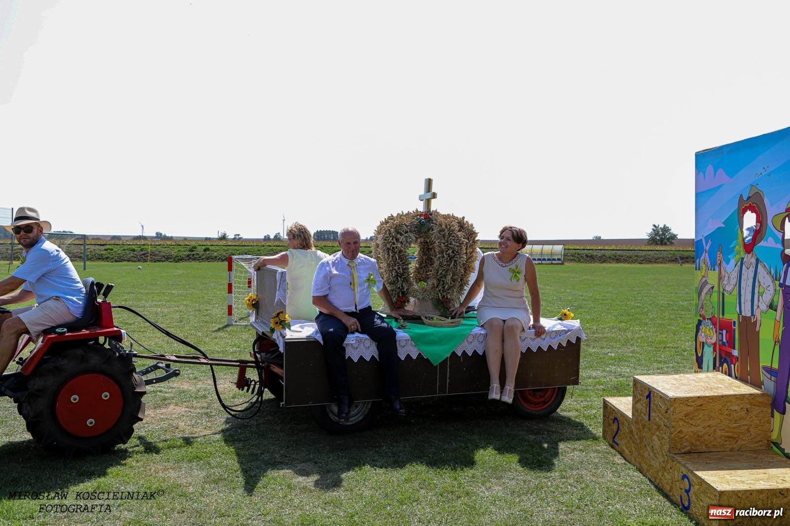 Zdjęcie w galerii na portalu naszraciborz.pl: Piknik rodzinny i dożynki w Cyprzanowie [FOTO i WIDEO] wiadomości z regionu