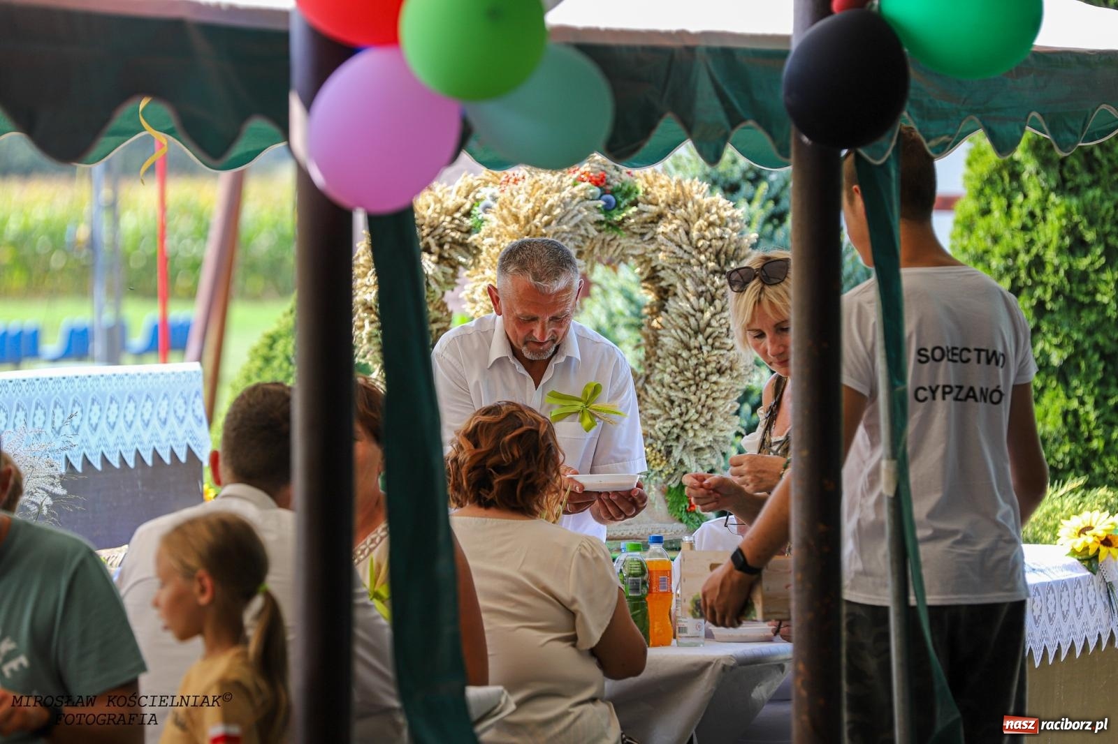 Zdjęcie w galerii na portalu naszraciborz.pl: Piknik rodzinny i dożynki w Cyprzanowie [FOTO i WIDEO] wiadomości z regionu